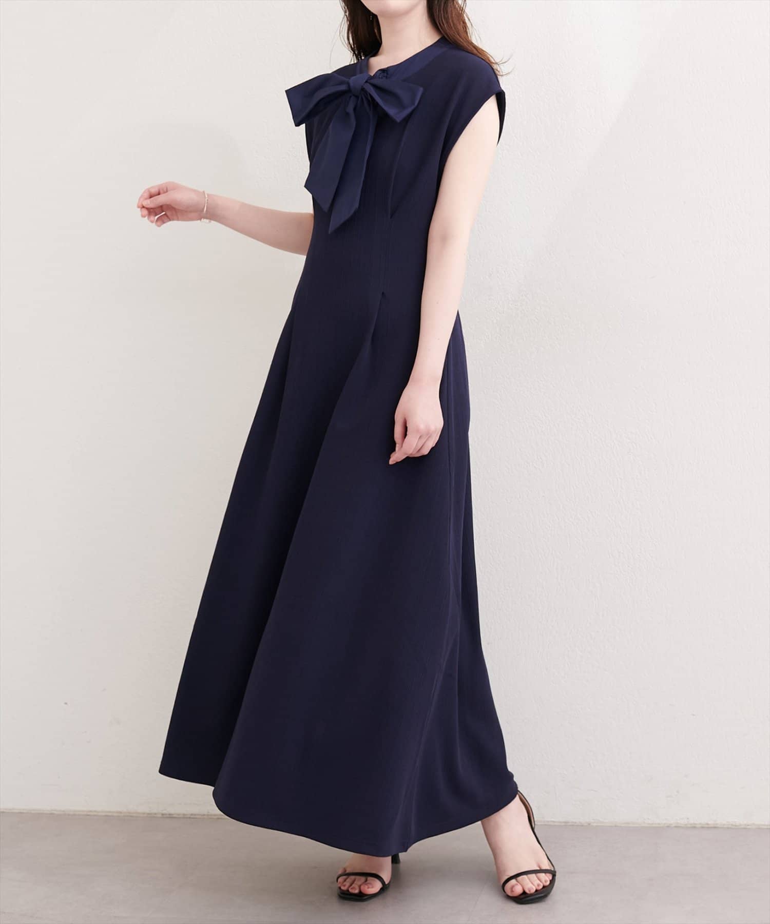 natural couture(ナチュラルクチュール) リボン付きノースリワンピース