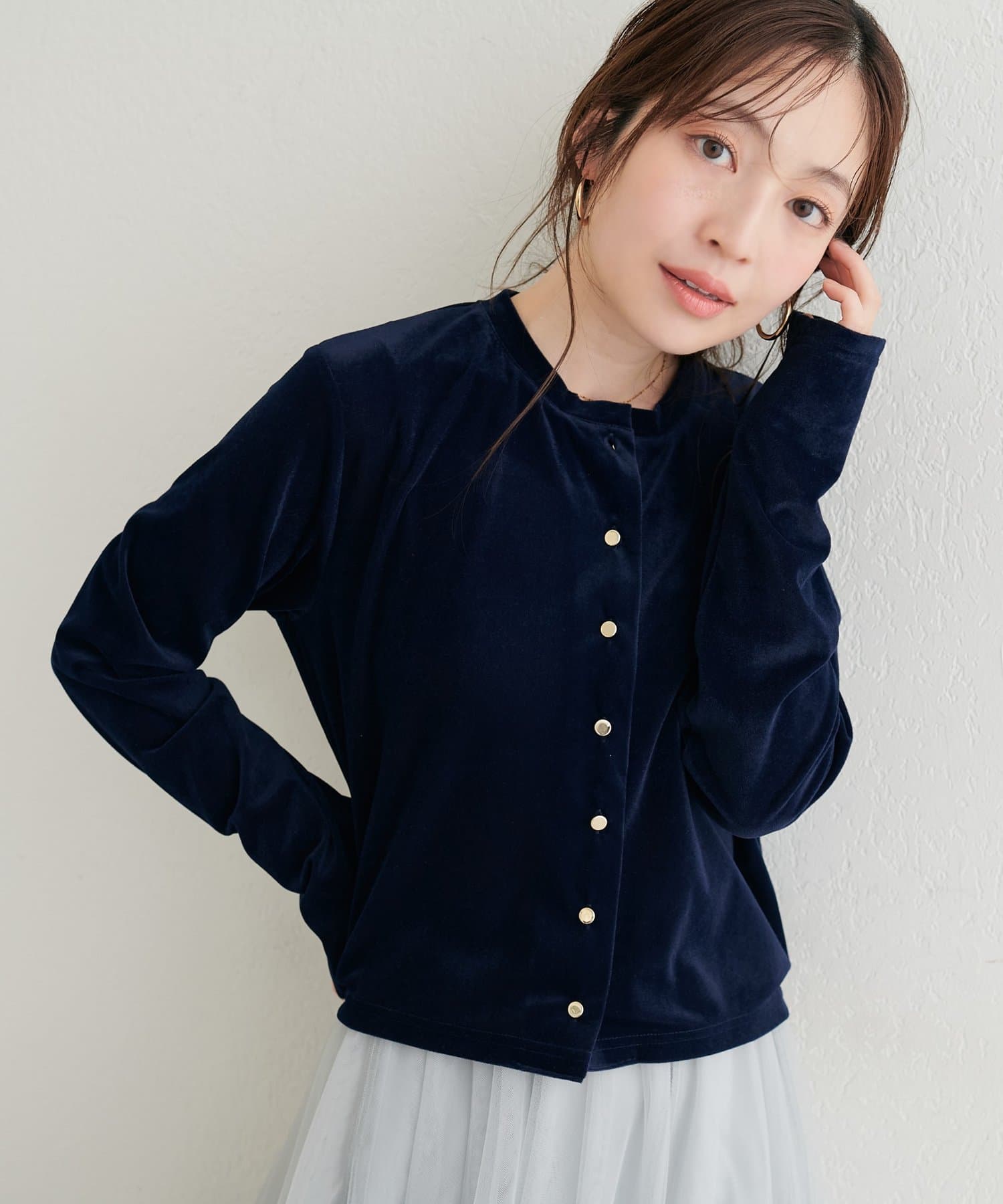 natural couture(ナチュラルクチュール) クルーネックベロアカーデ