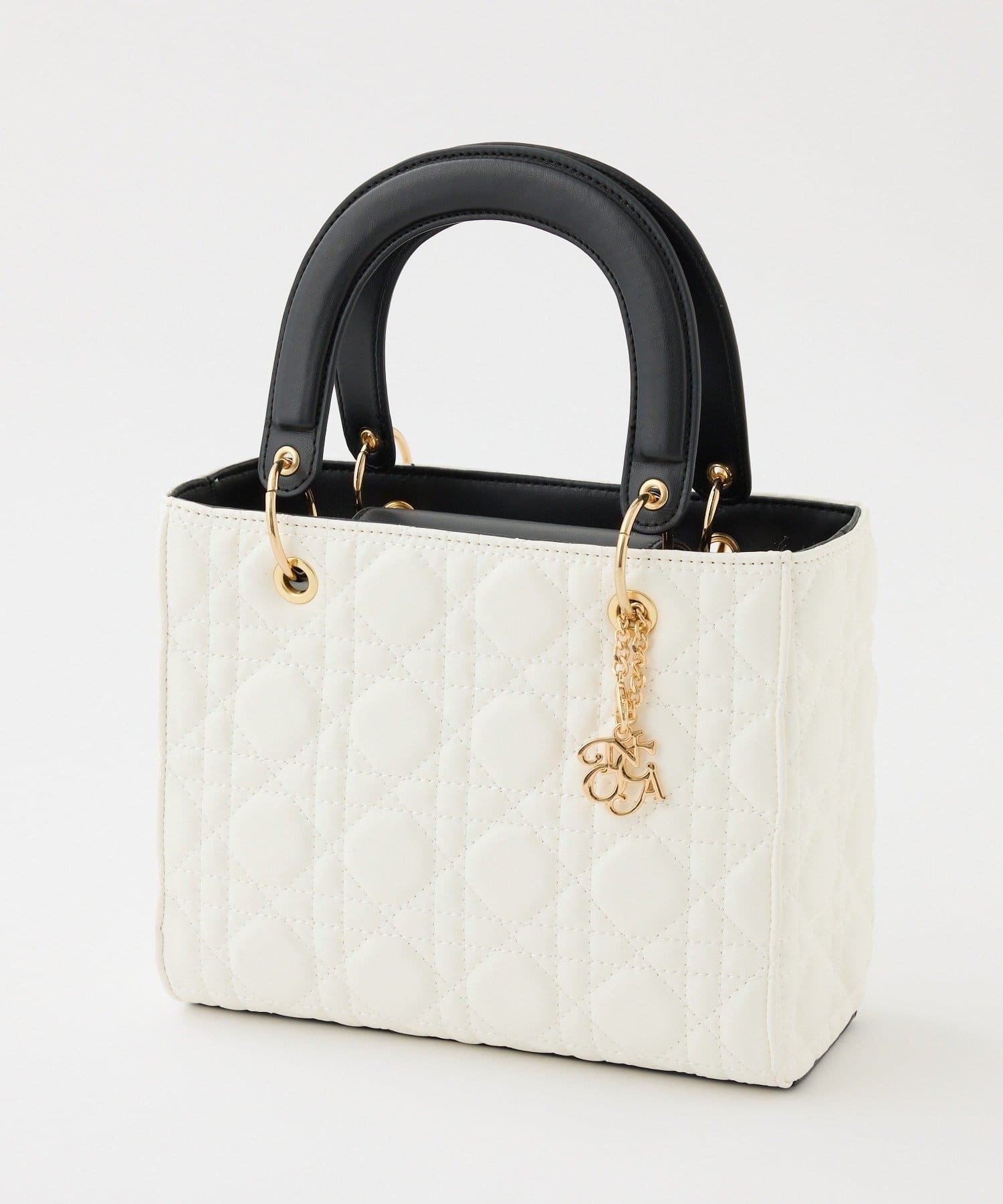 NICE CLAUP / OLIVE des OLIVE OUTLET(ナイスクラップ  / オリーブ デ オリーブ アウトレット) 【one after another】チャーム付きキルティングミニトートバッグ