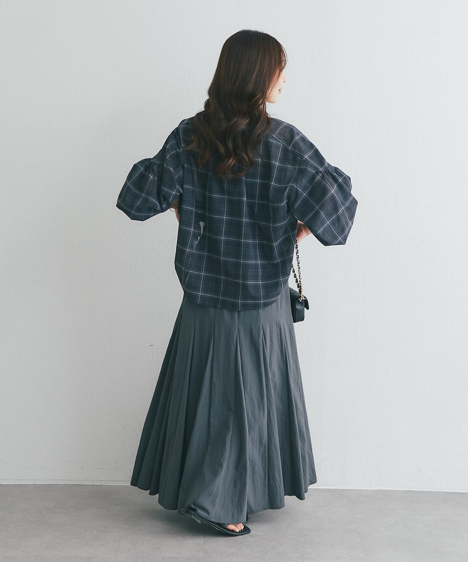 La boutique BonBon(ラブティックボンボン) シアーチェックリボンボリュームスリーブブラウス