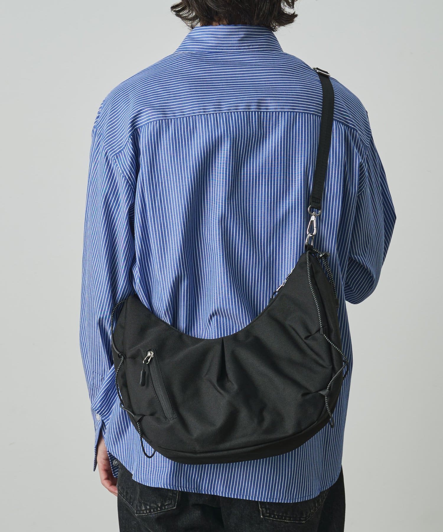 COLONY 2139(コロニー トゥーワンスリーナイン) 【UNISEX】撥水マルチハンドルムーンバッグ
