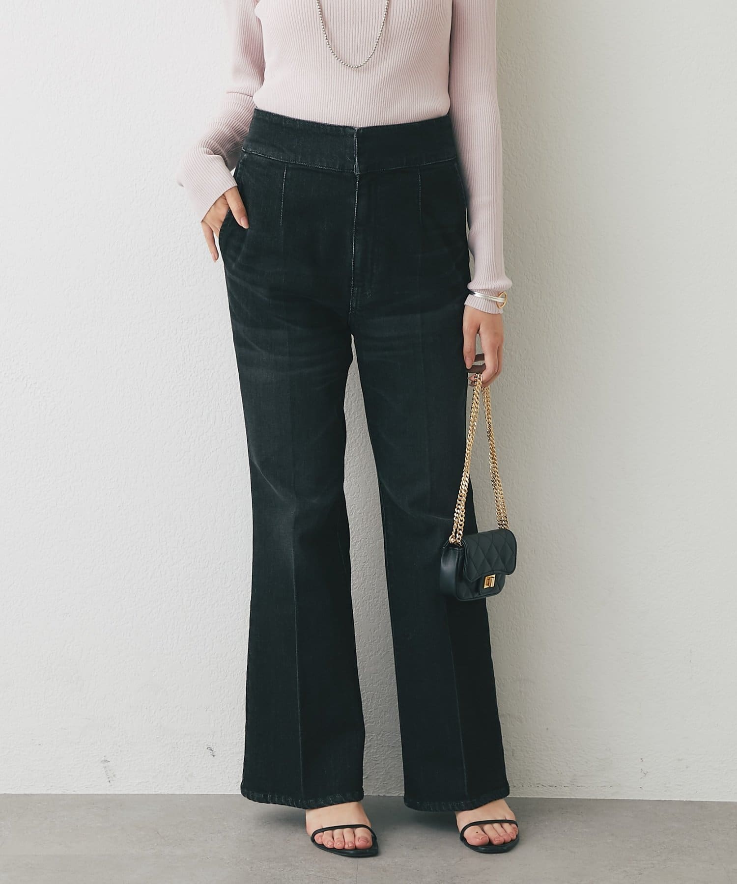 La boutique BonBon(ラブティックボンボン) 【miki監修・新色登場！7サイズ展開】バックレースアップデニムフレアパンツ