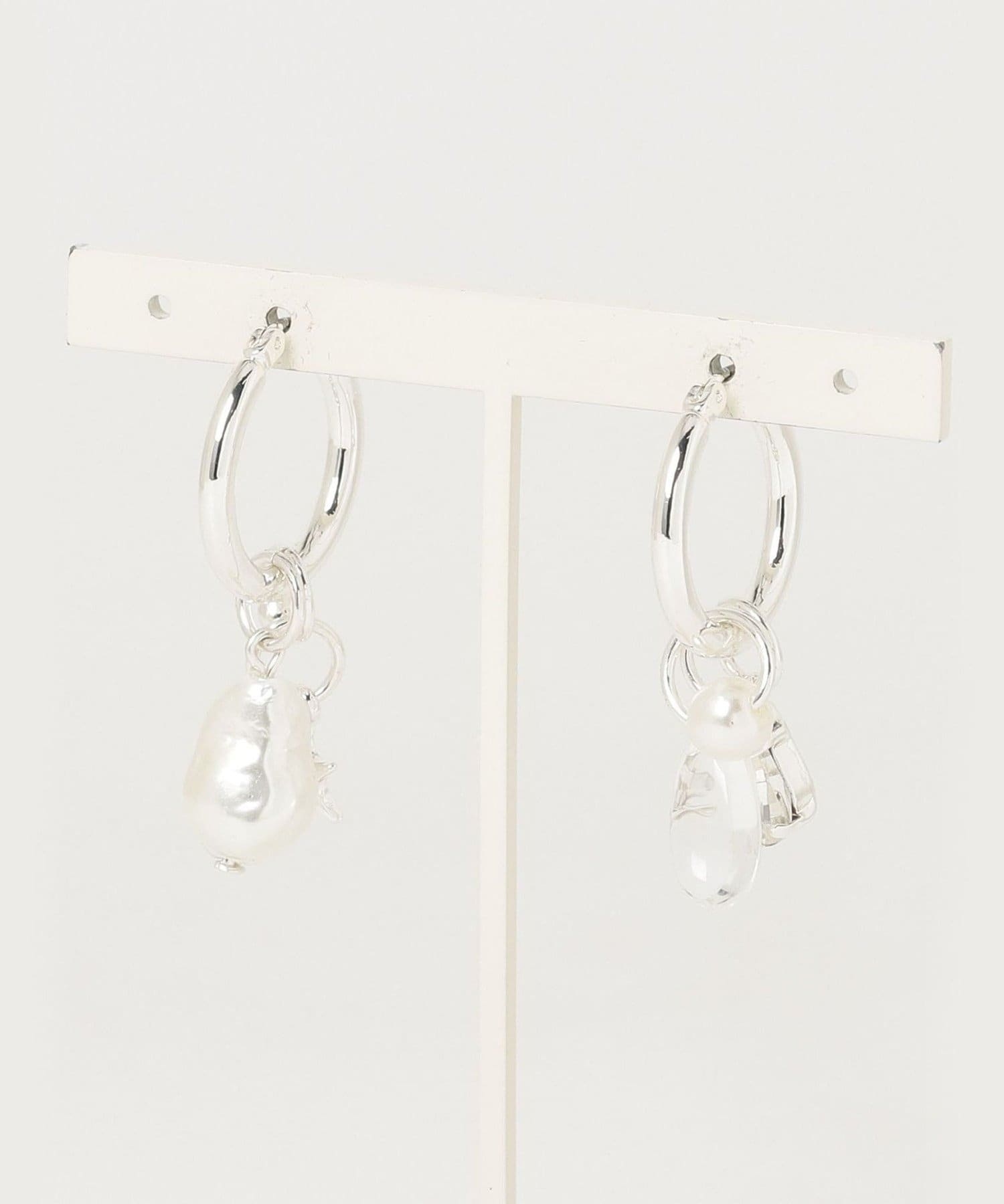 FREDY & GLOSTER(フレディ アンド グロスター) ジャラジャラアシメピアス