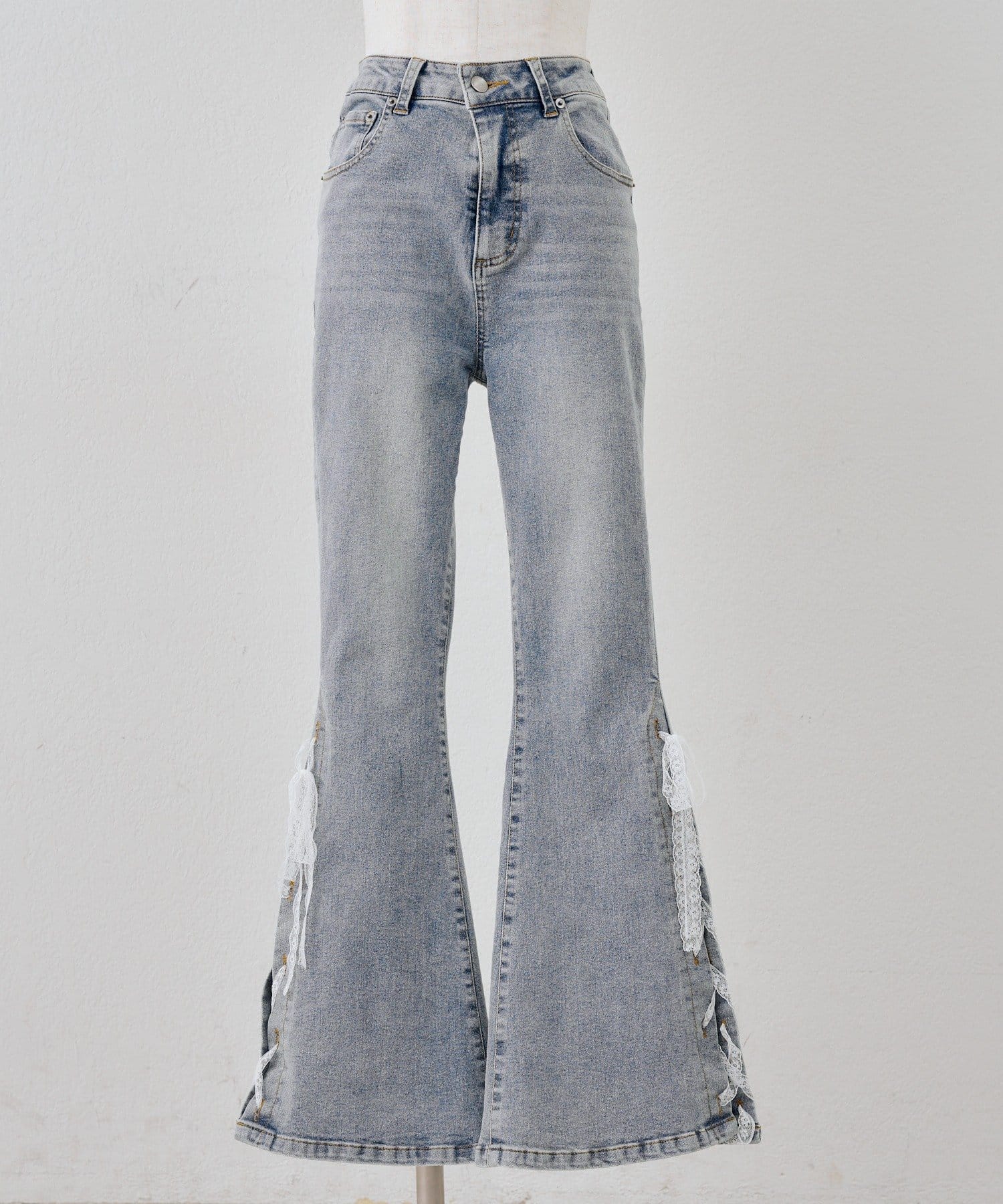 NICE CLAUP / OLIVE des OLIVE OUTLET(ナイスクラップ  / オリーブ デ オリーブ アウトレット) 【continuer】圧倒的な美脚・脚長効果を叶える、レースアップフレアデニム