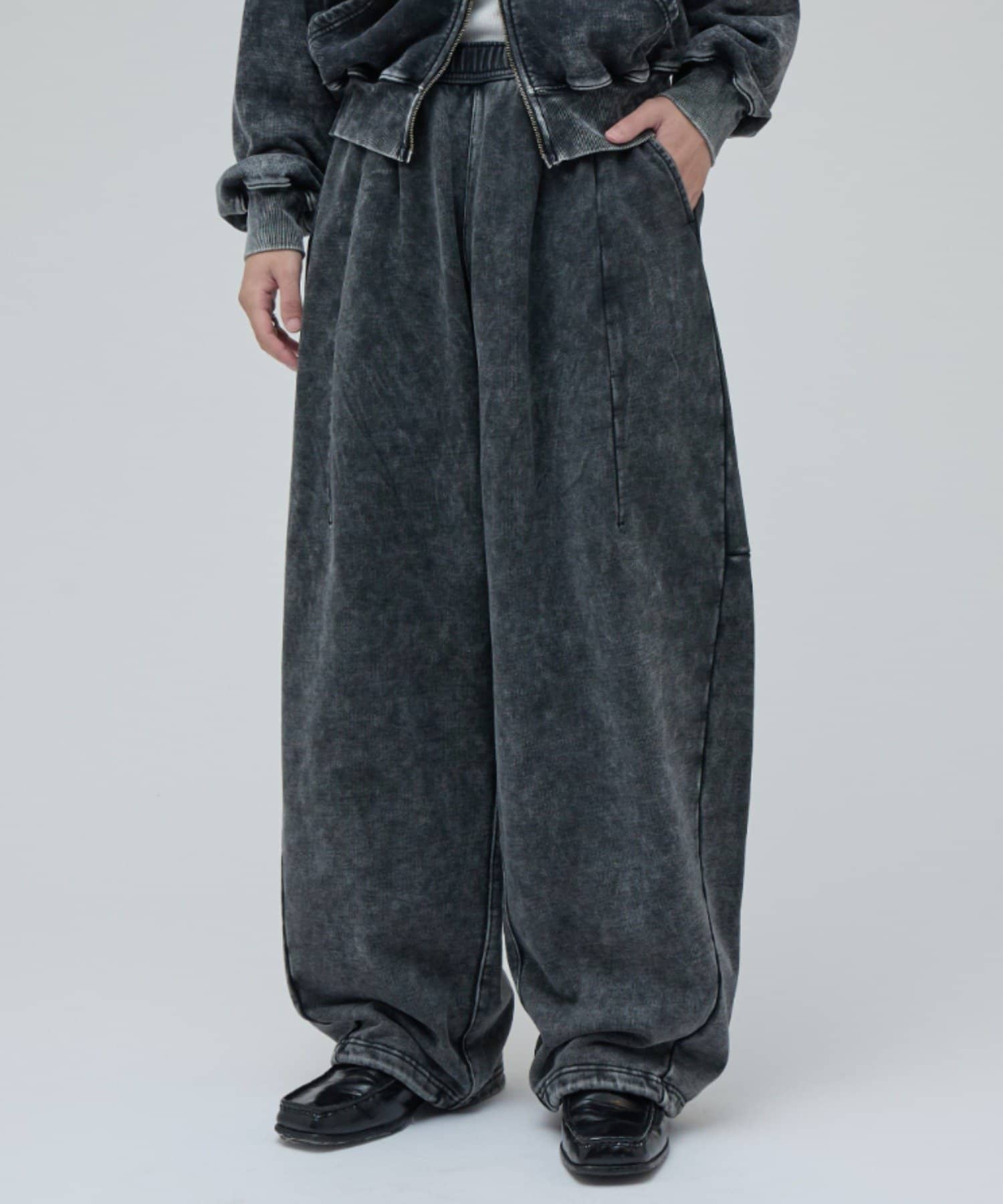Lui's(ルイス) ROUND SWEAT VOLUME PANTS