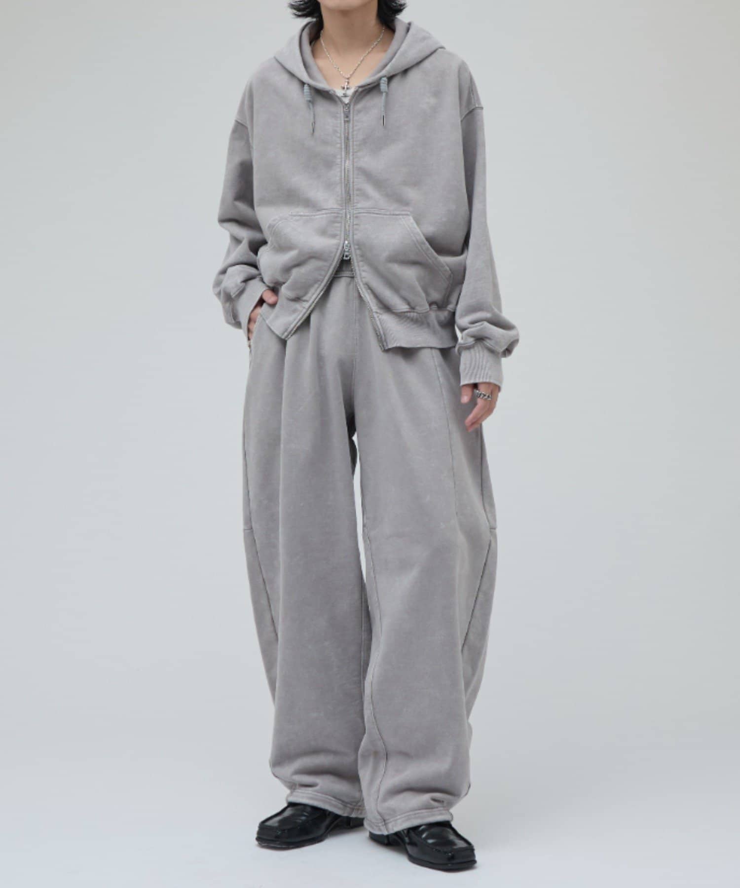 Lui's(ルイス) ROUND SWEAT VOLUME PANTS
