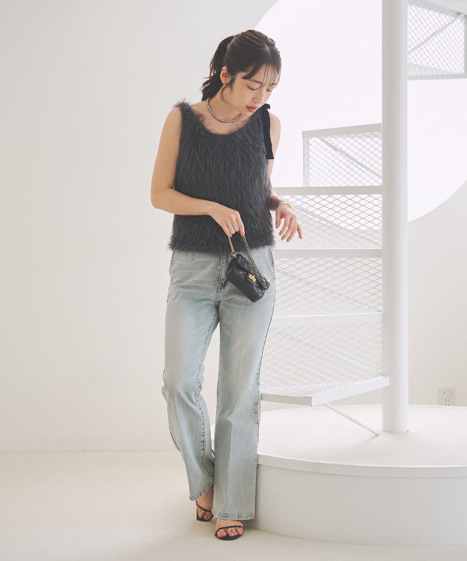 La boutique BonBon(ラブティックボンボン) ロングフェザーベルリボンニット