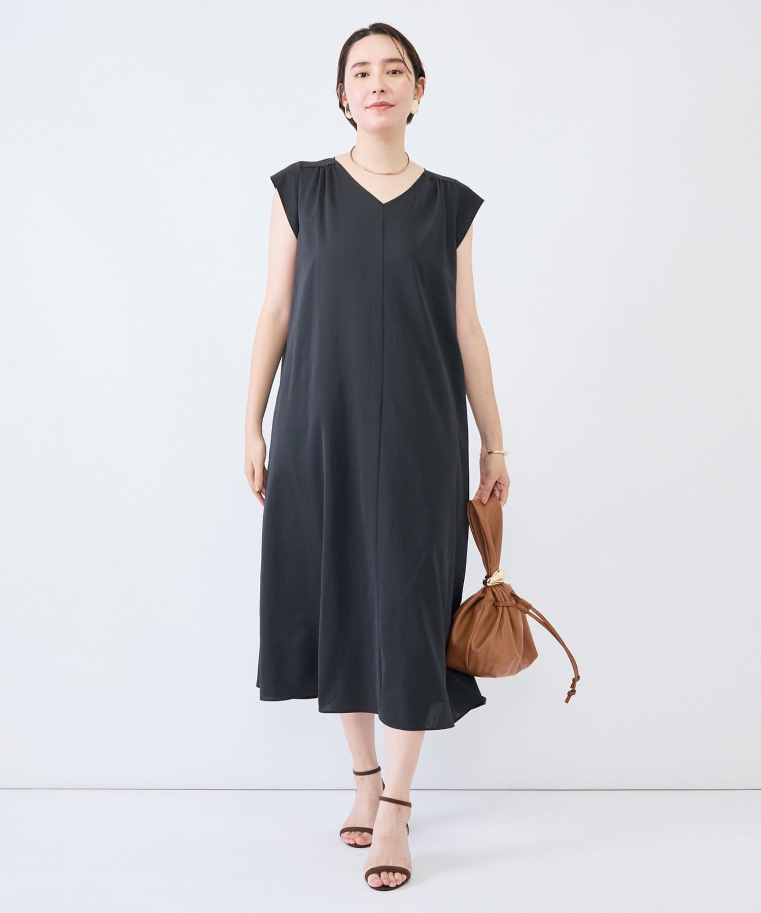 NOLLEY'S(ノーリーズ) 《UVカット》ウォッシャブルVネックギャザーワンピース