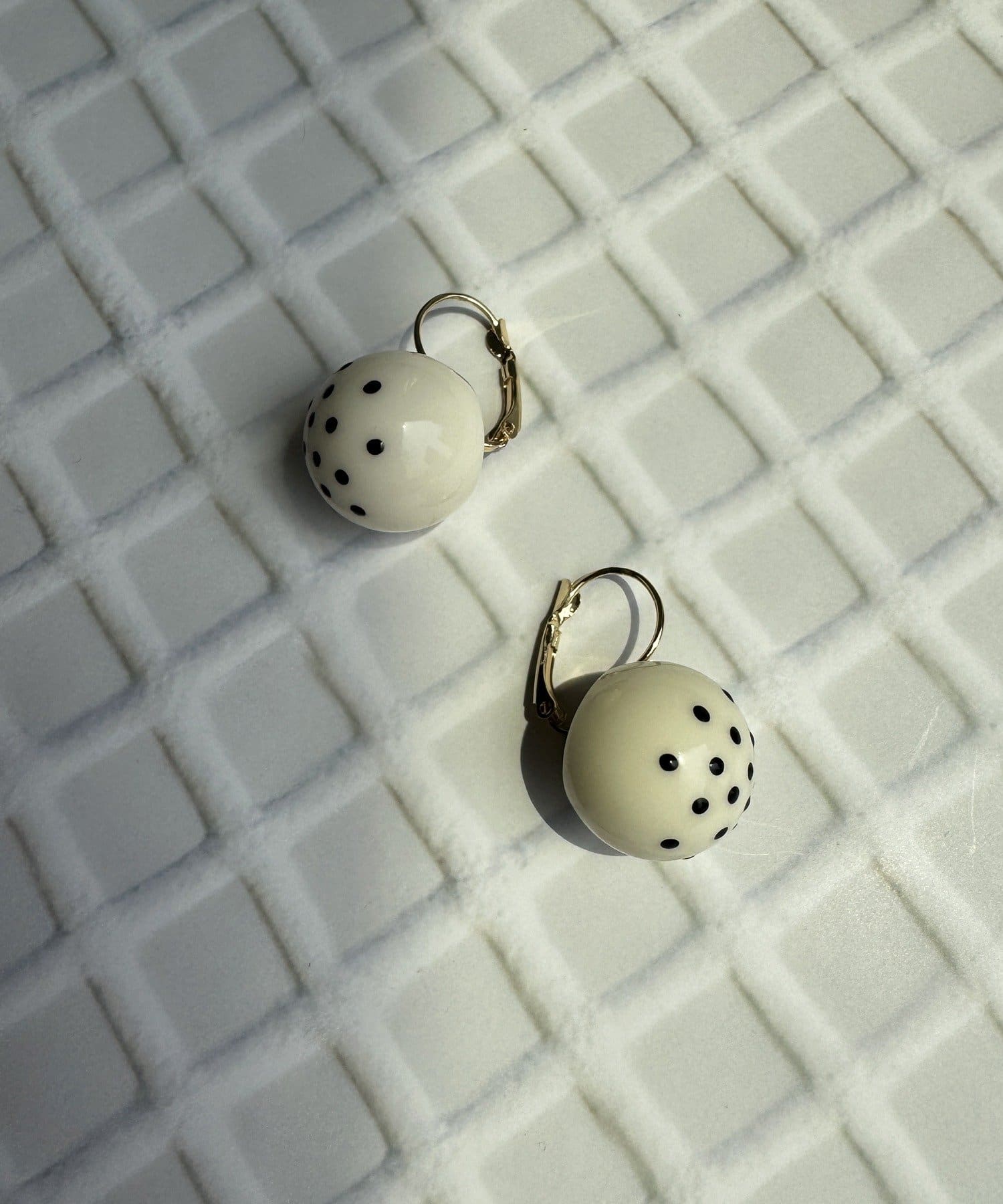 Lattice(ラティス) 【LesSignes】ドットピアス