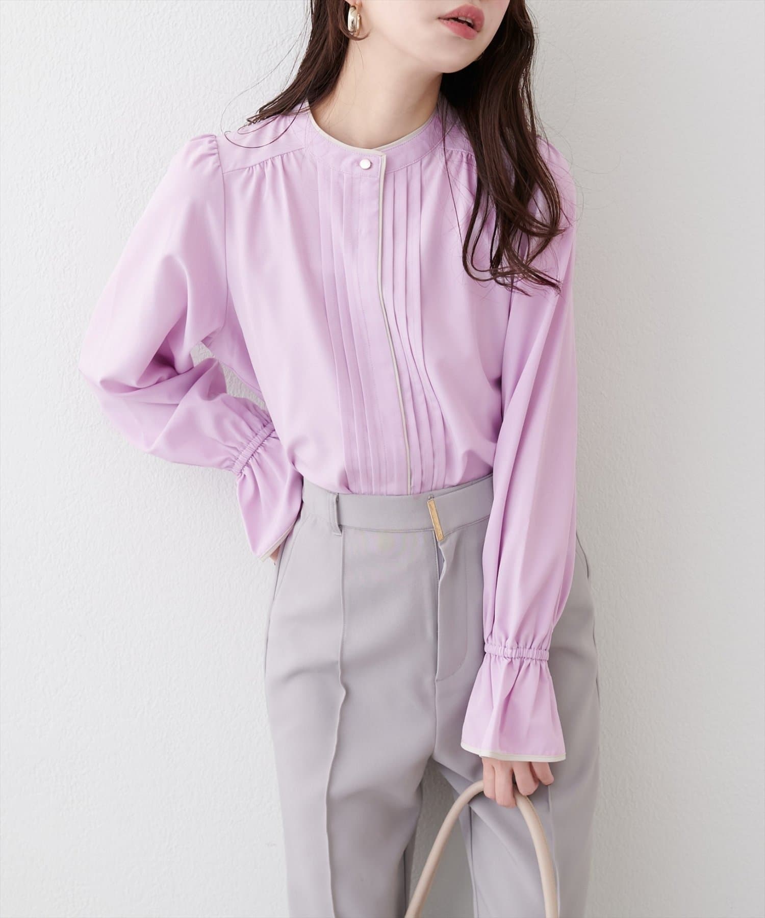 NICE CLAUP / OLIVE des OLIVE OUTLET(ナイスクラップ  / オリーブ デ オリーブ アウトレット) 【natural couture】配色パイピングタックブラウス