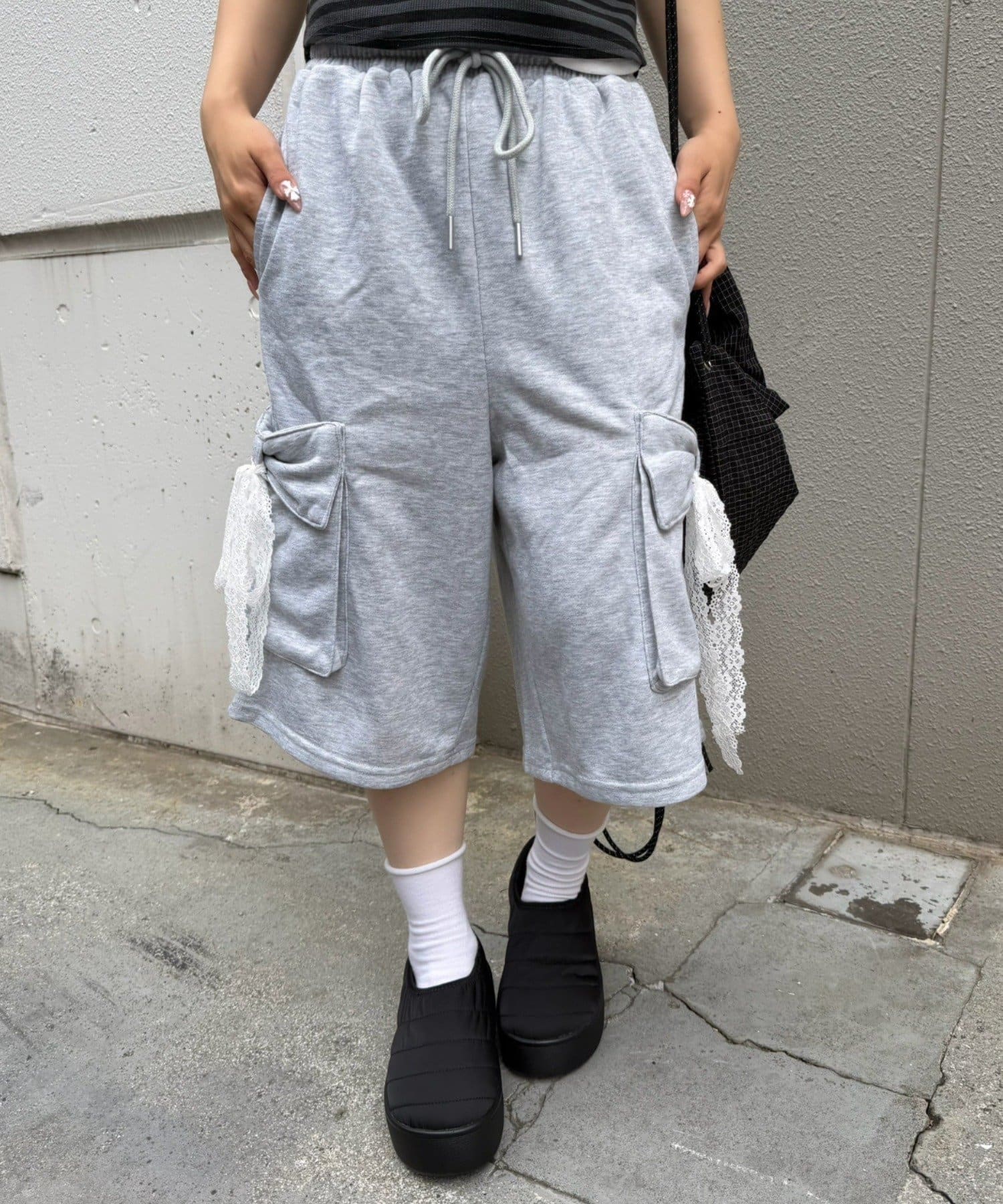 NICE CLAUP / OLIVE des OLIVE OUTLET(ナイスクラップ  / オリーブ デ オリーブ アウトレット) 【continuer】リボンカーゴハーフ裏毛パンツ