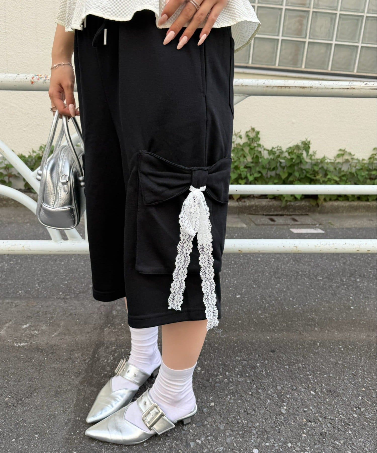 NICE CLAUP / OLIVE des OLIVE OUTLET(ナイスクラップ  / オリーブ デ オリーブ アウトレット) 【continuer】リボンカーゴハーフ裏毛パンツ