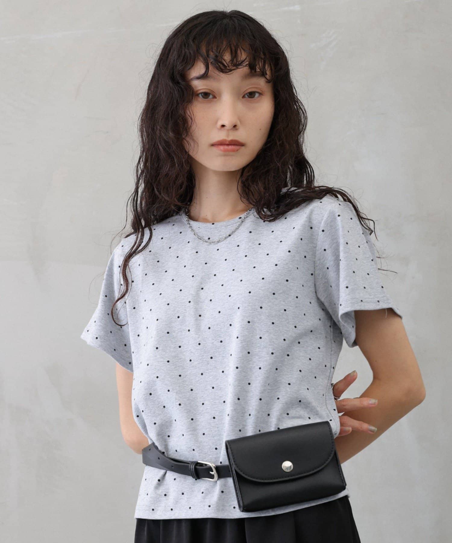 COLONY 2139(コロニー トゥーワンスリーナイン) ドット柄Tシャツ