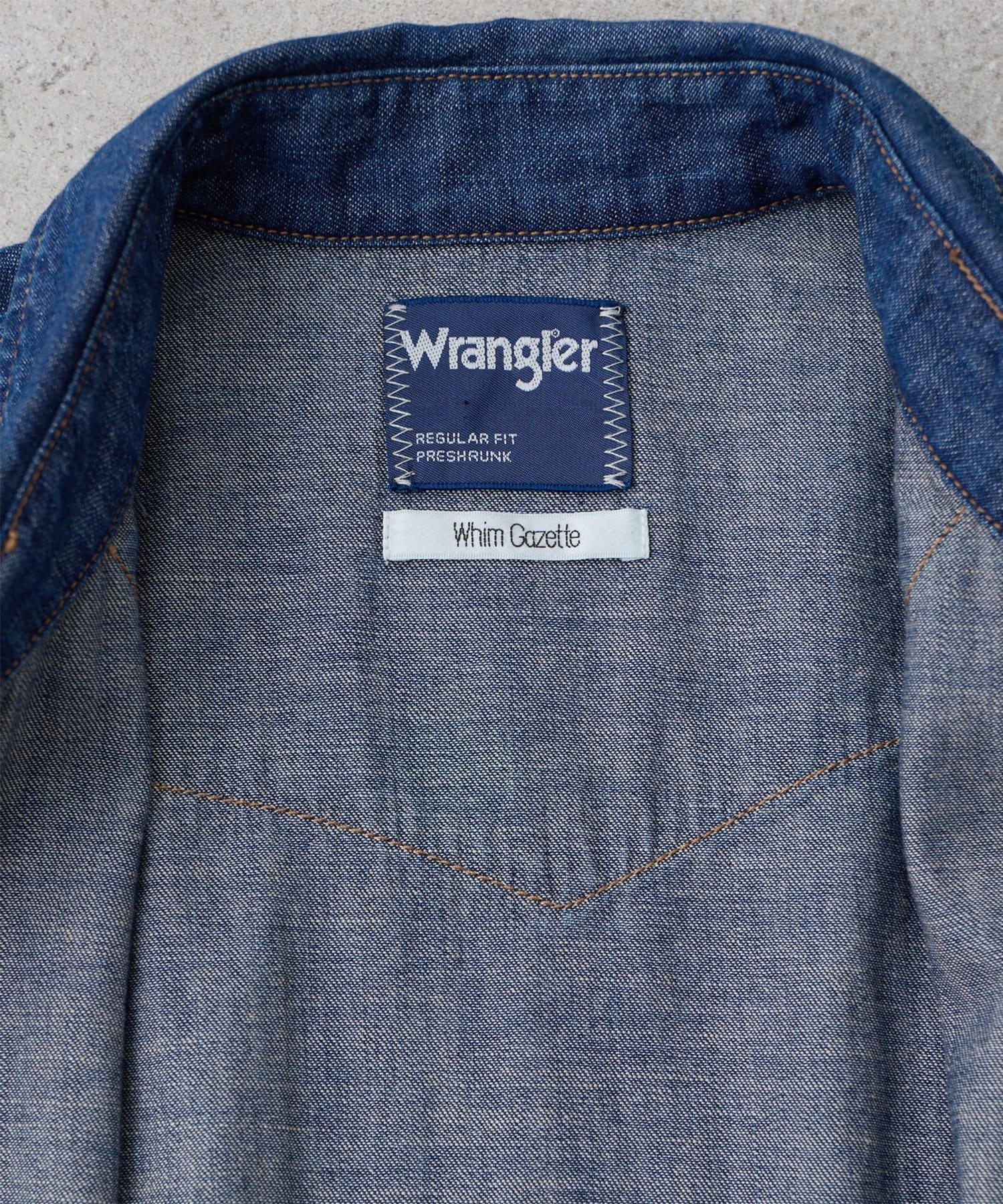 Whim Gazette(ウィム ガゼット) 【Wrangler】刺繍デニムシャツ
