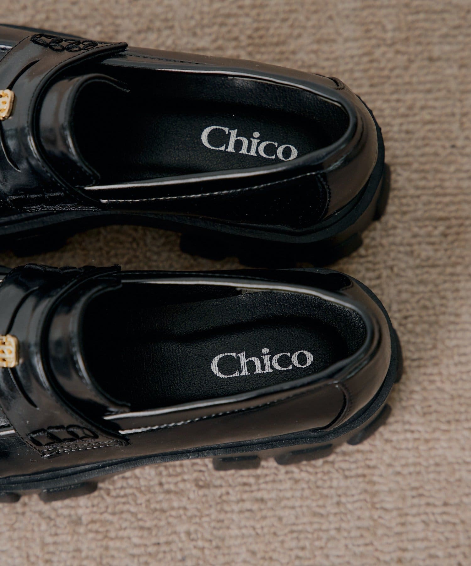 Chico(チコ) 厚底プレートローファー