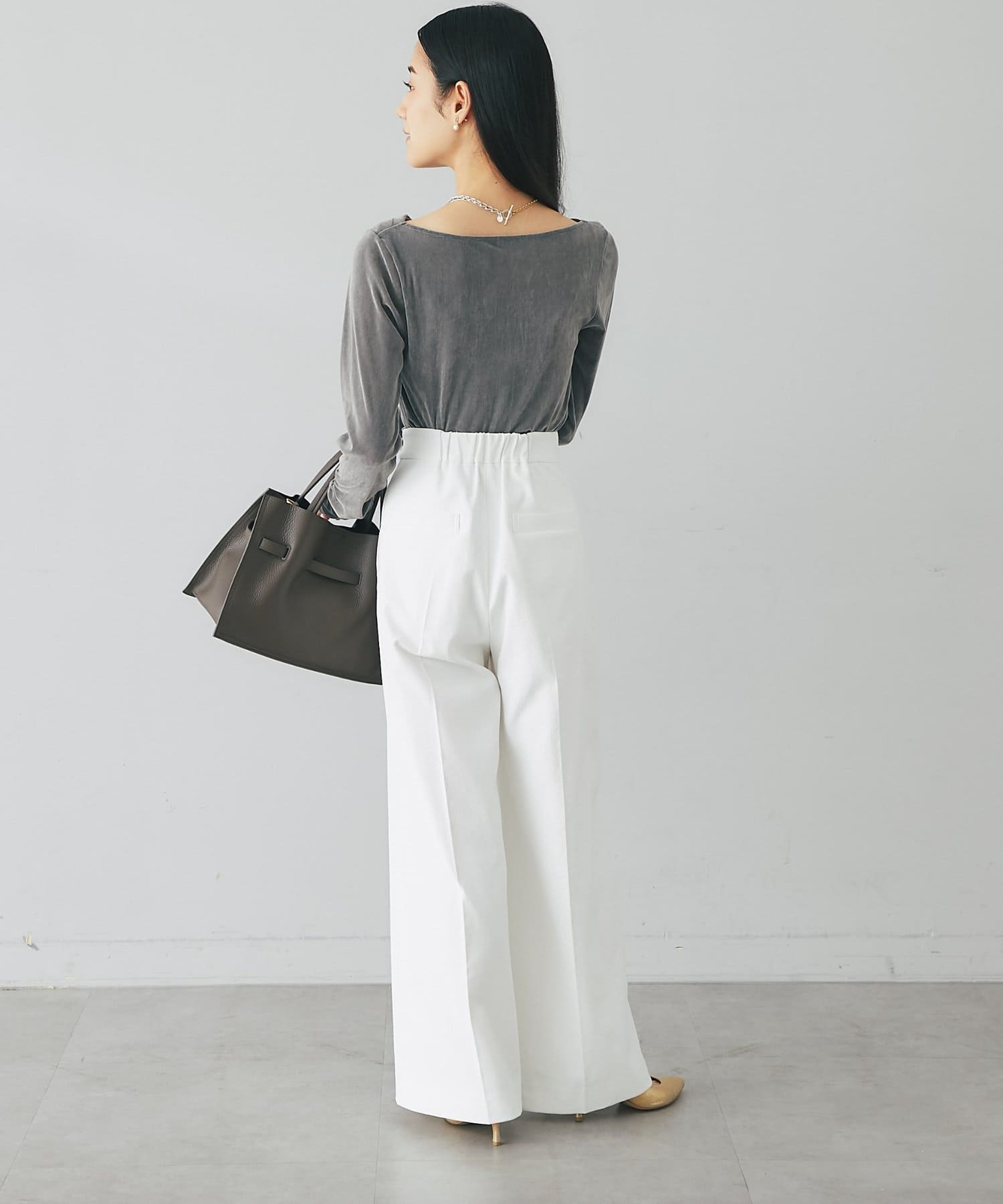 La boutique BonBon(ラブティックボンボン) フロッキーチュールドレープネックカットソー
