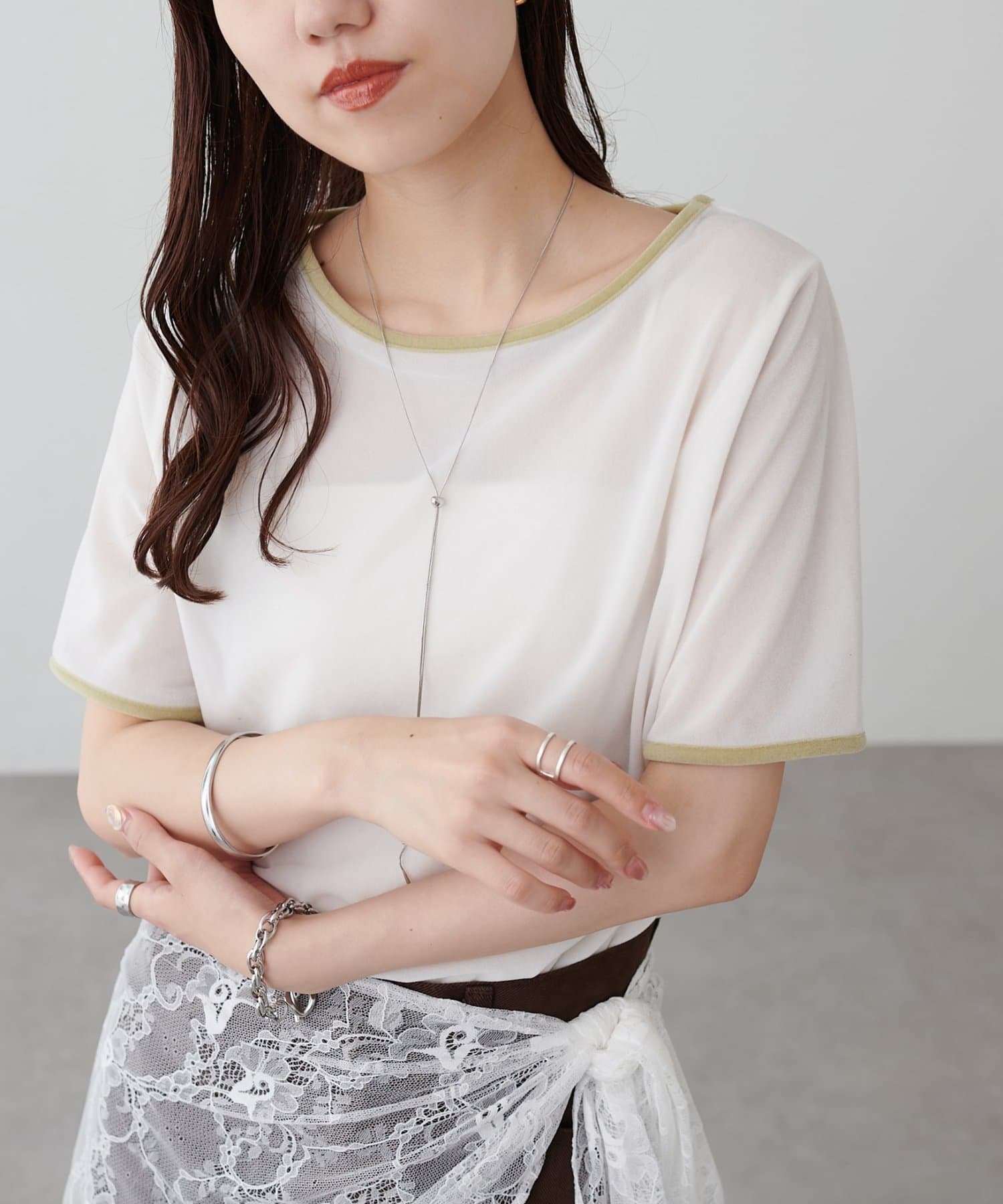 ティファMAMA アルチビオ　ホログラム半袖プルオーバー　サイズ40 ティファMAMA アルチビオ ホログラム半袖プルオーバー サイズ40