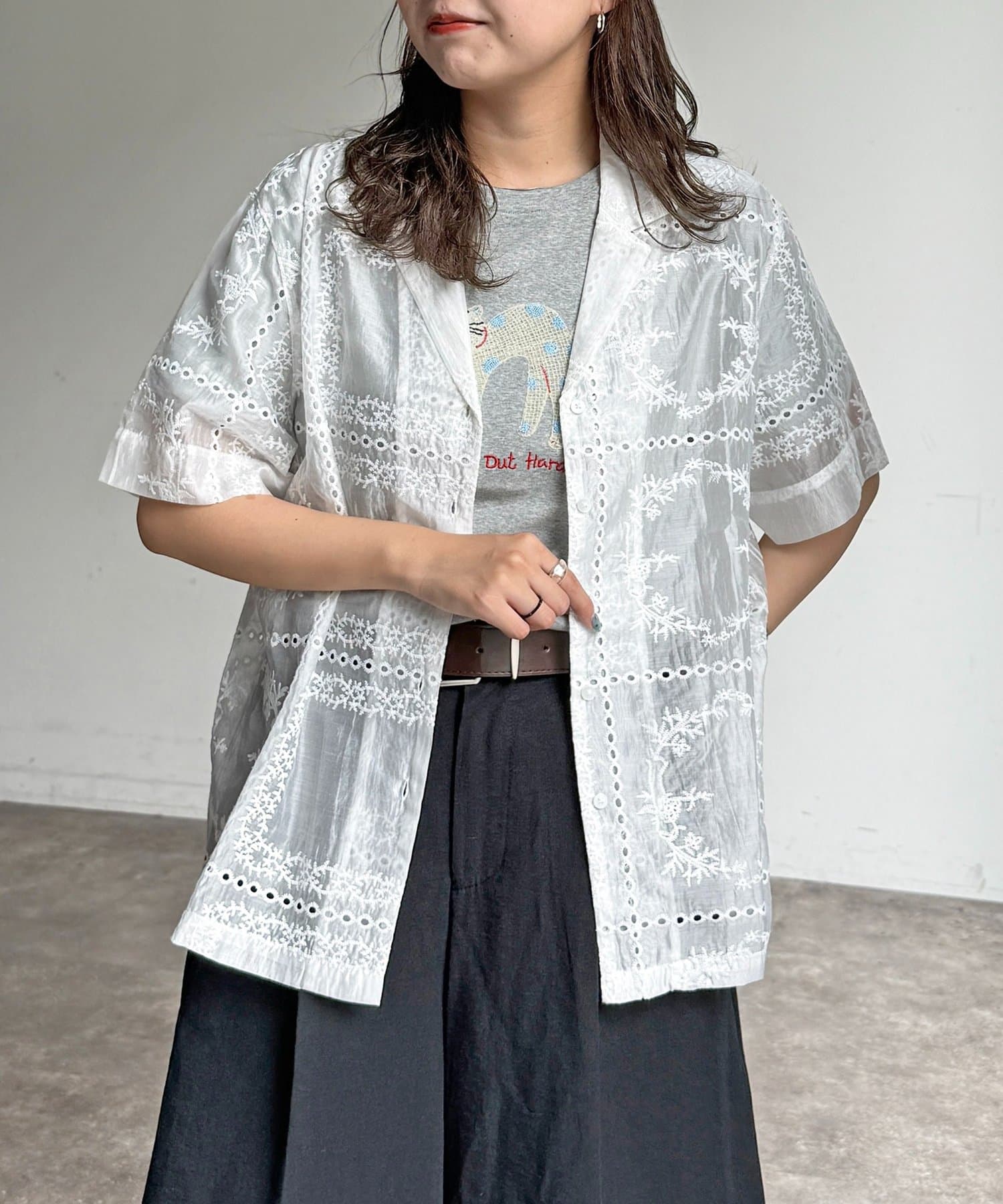 CPCM(シーピーシーエム) パッチワーク刺繍半袖シアーシャツ