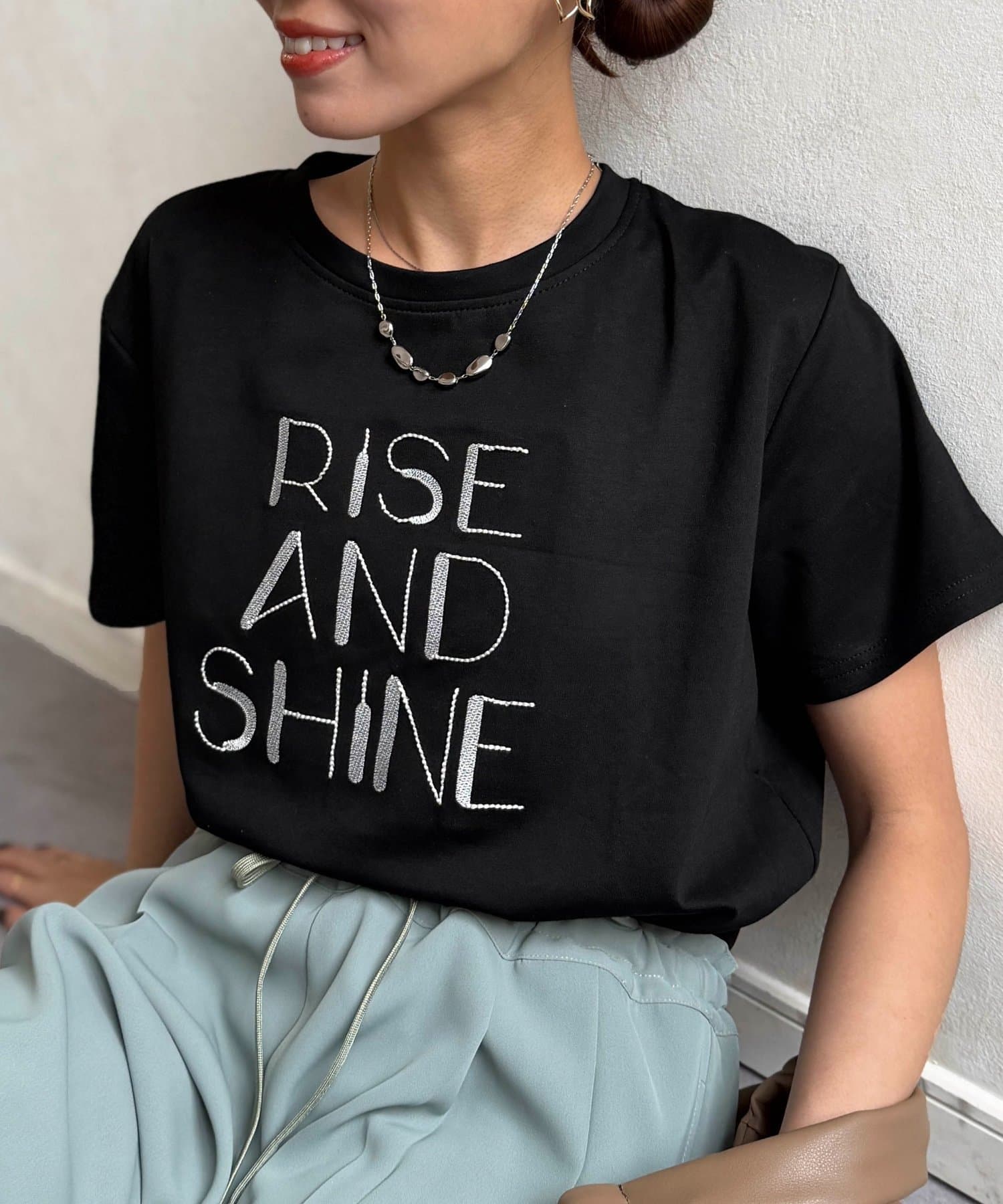 Chez toi(シェトワ) 刺繍ロゴTシャツ