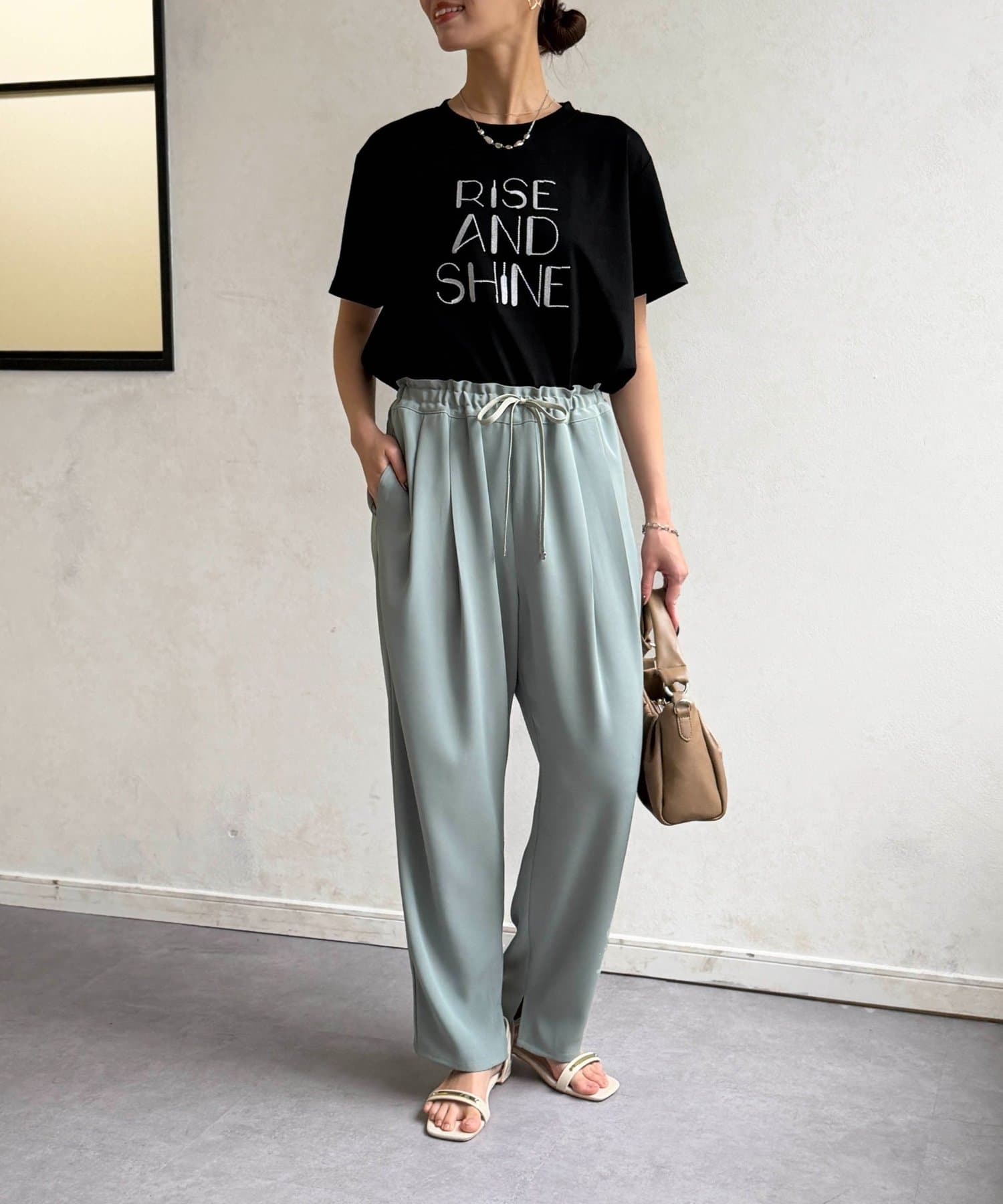 Chez toi(シェトワ) 刺繍ロゴTシャツ