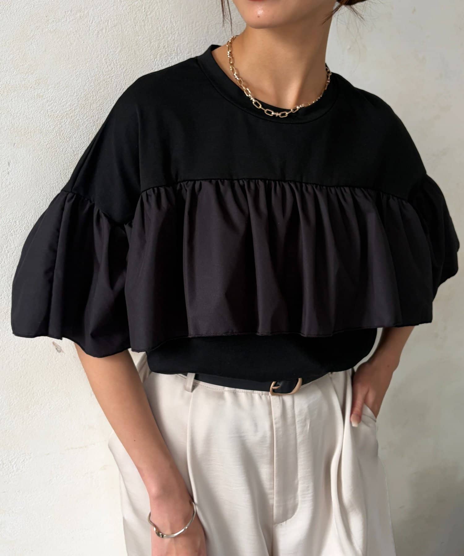 Chez toi(シェトワ) 異素材ドッキングケーププルオーバー