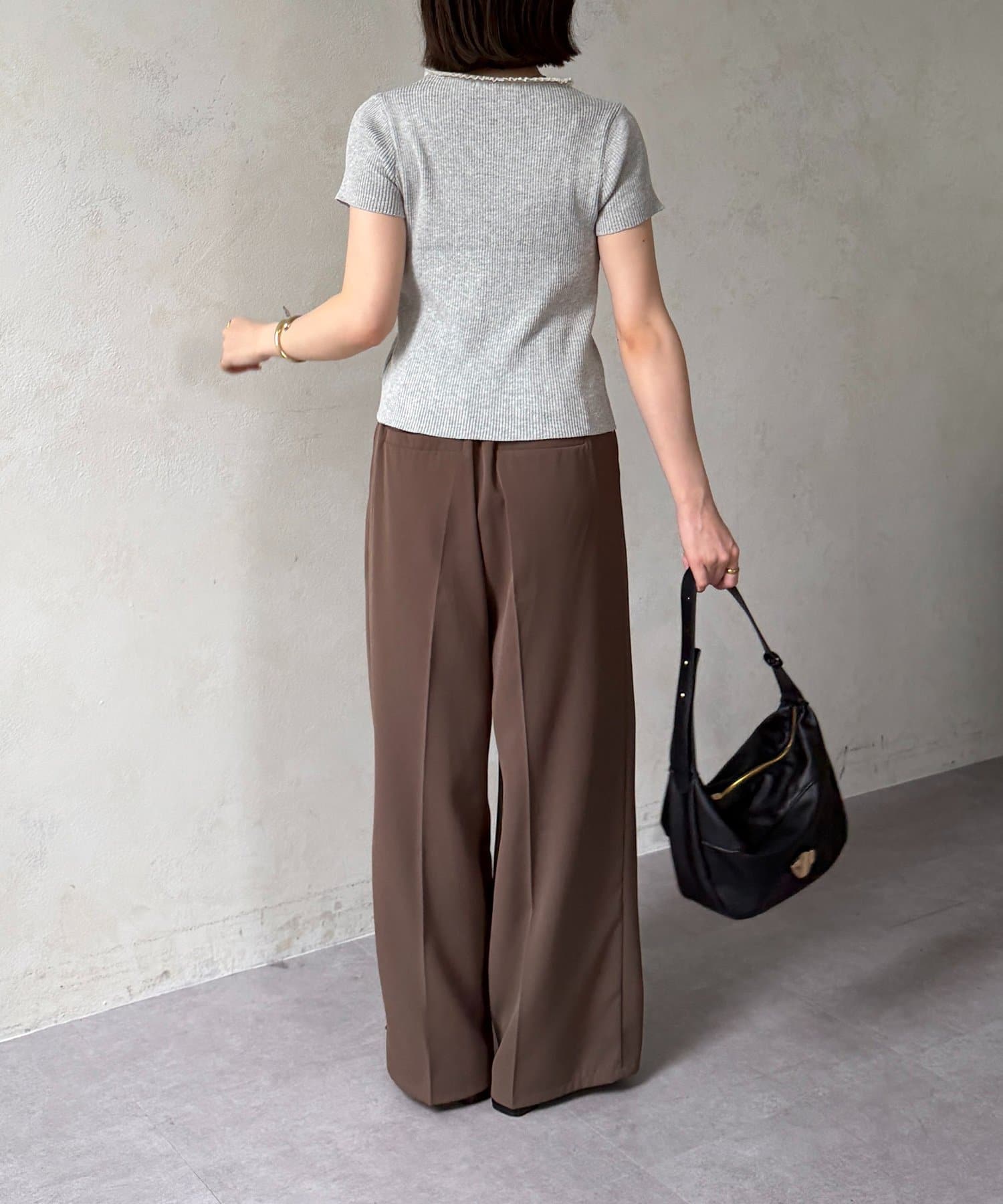 Thevon.(ゼヴォン) スリット入りレースドッキング半袖ニット
