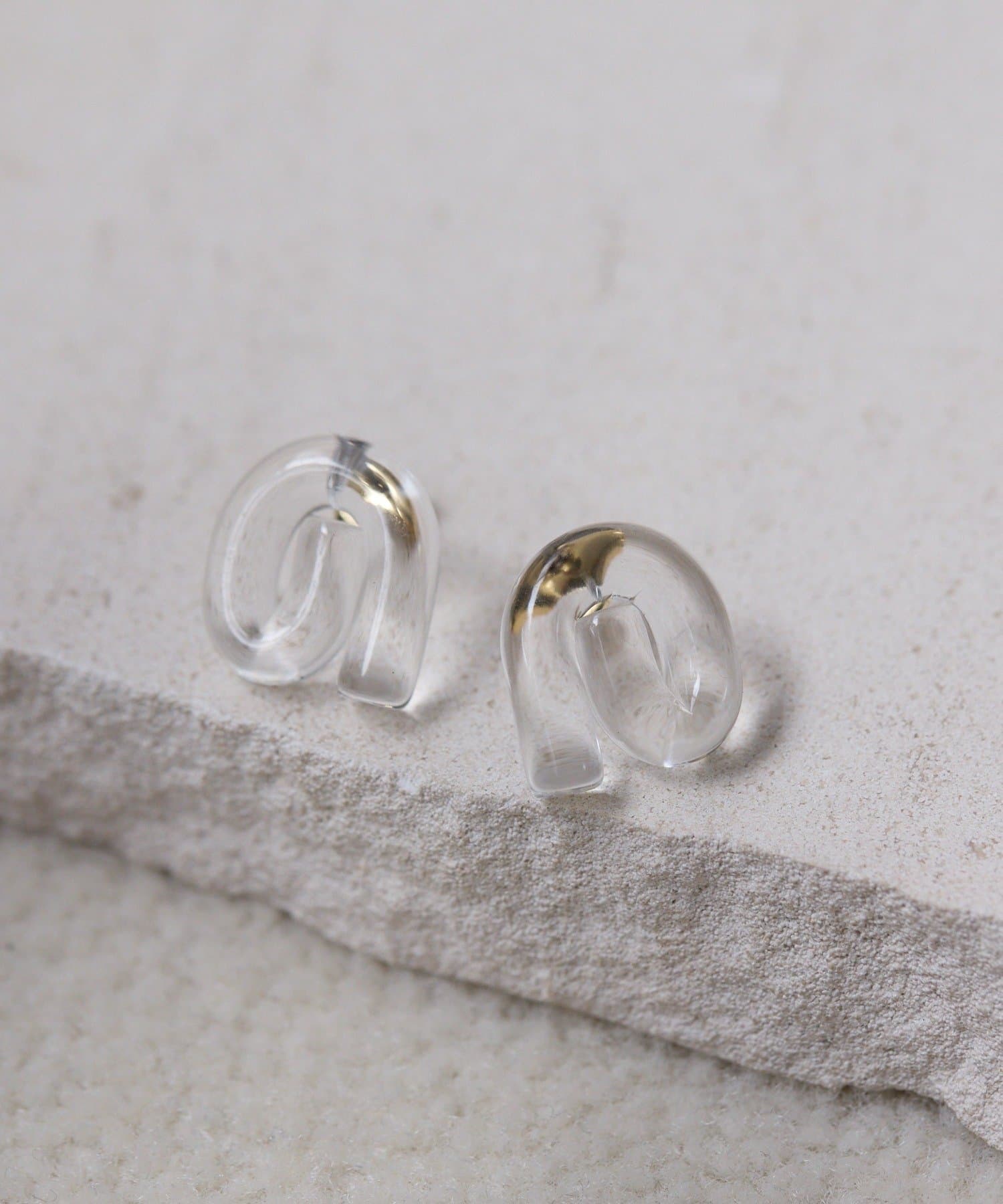 OUTLET(アウトレット) 【ear PAPILLONNER】のんのん樹脂ピアス