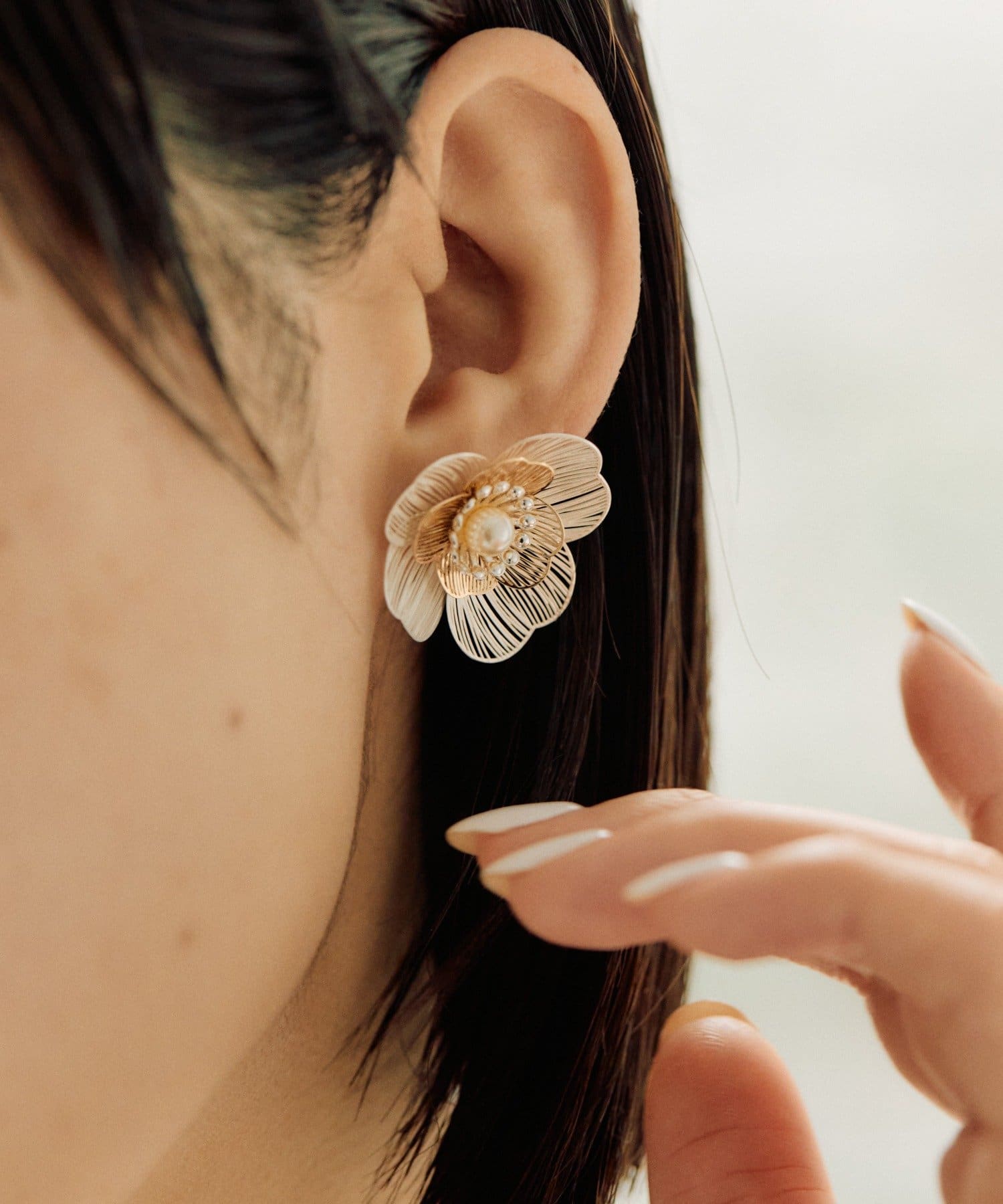 OUTLET(アウトレット) 【ear PAPILLONNER】透かしパールフラワーピアス