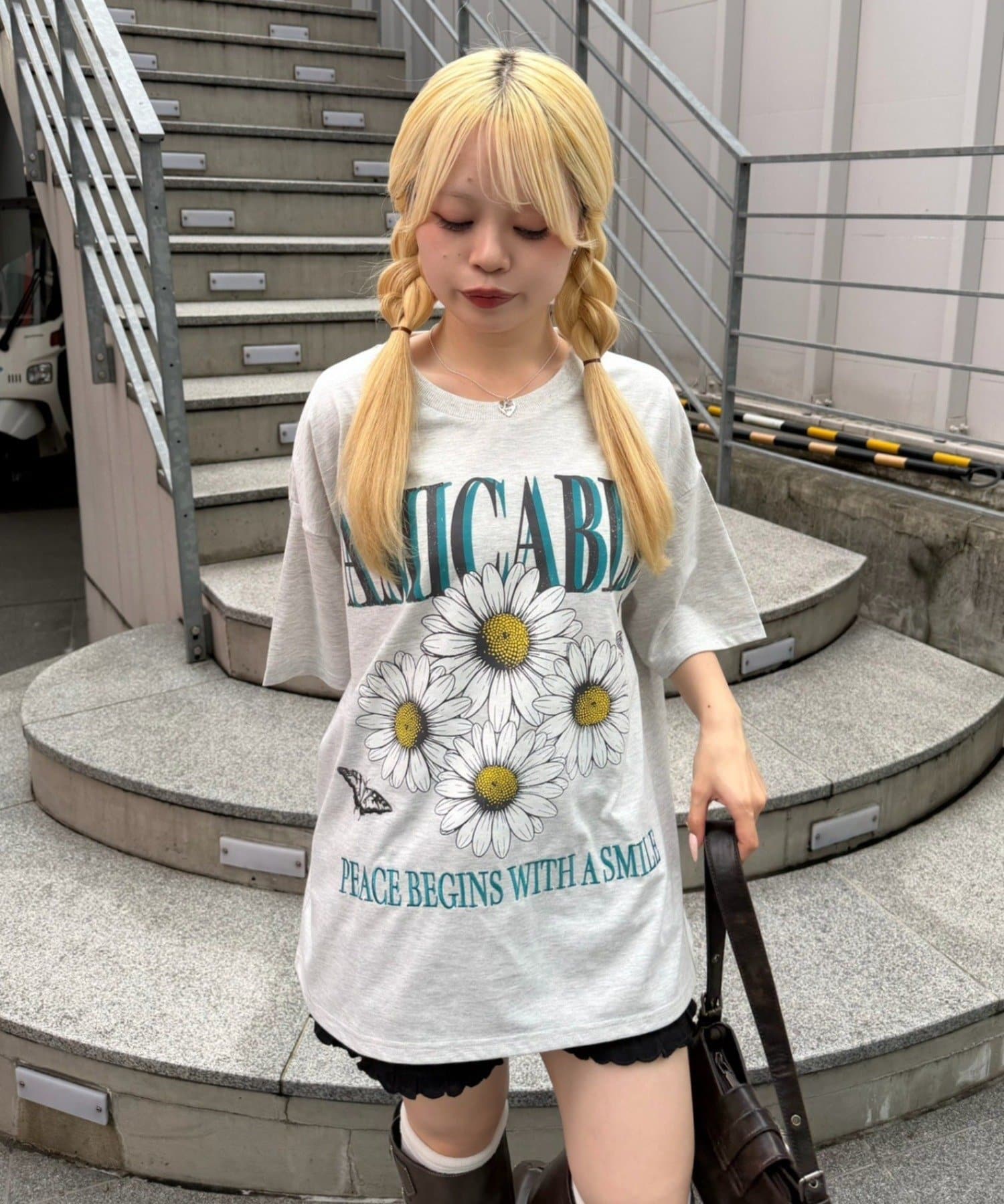 NICE CLAUP / OLIVE des OLIVE OUTLET(ナイスクラップ  / オリーブ デ オリーブ アウトレット) 【continuer】ちょうちょとお花のBigT
