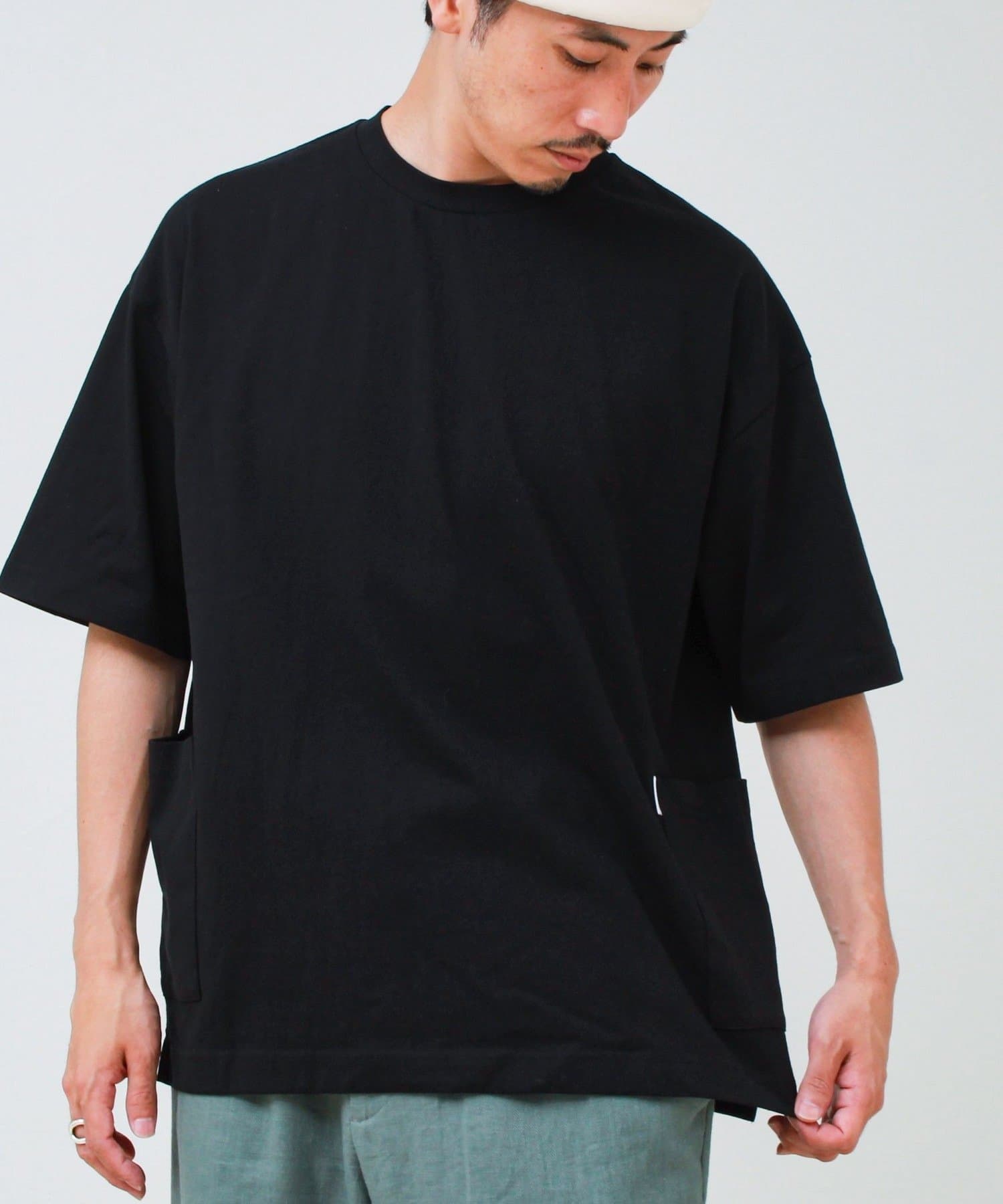 FREDY & GLOSTER(フレディ アンド グロスター) バックステッチ サイドポケット クルーネックTシャツ