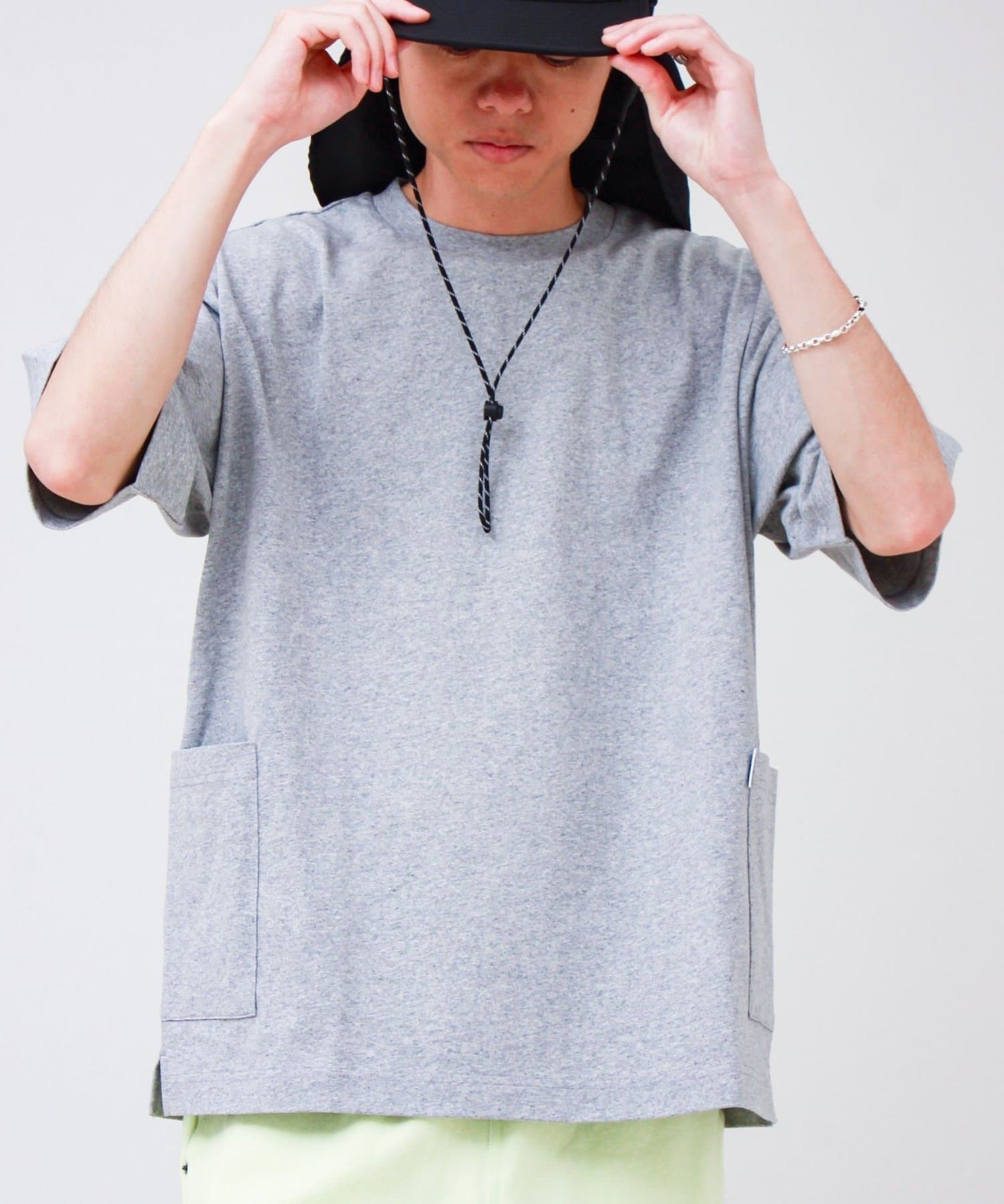 FREDY & GLOSTER(フレディ アンド グロスター) バックステッチ サイドポケット クルーネックTシャツ