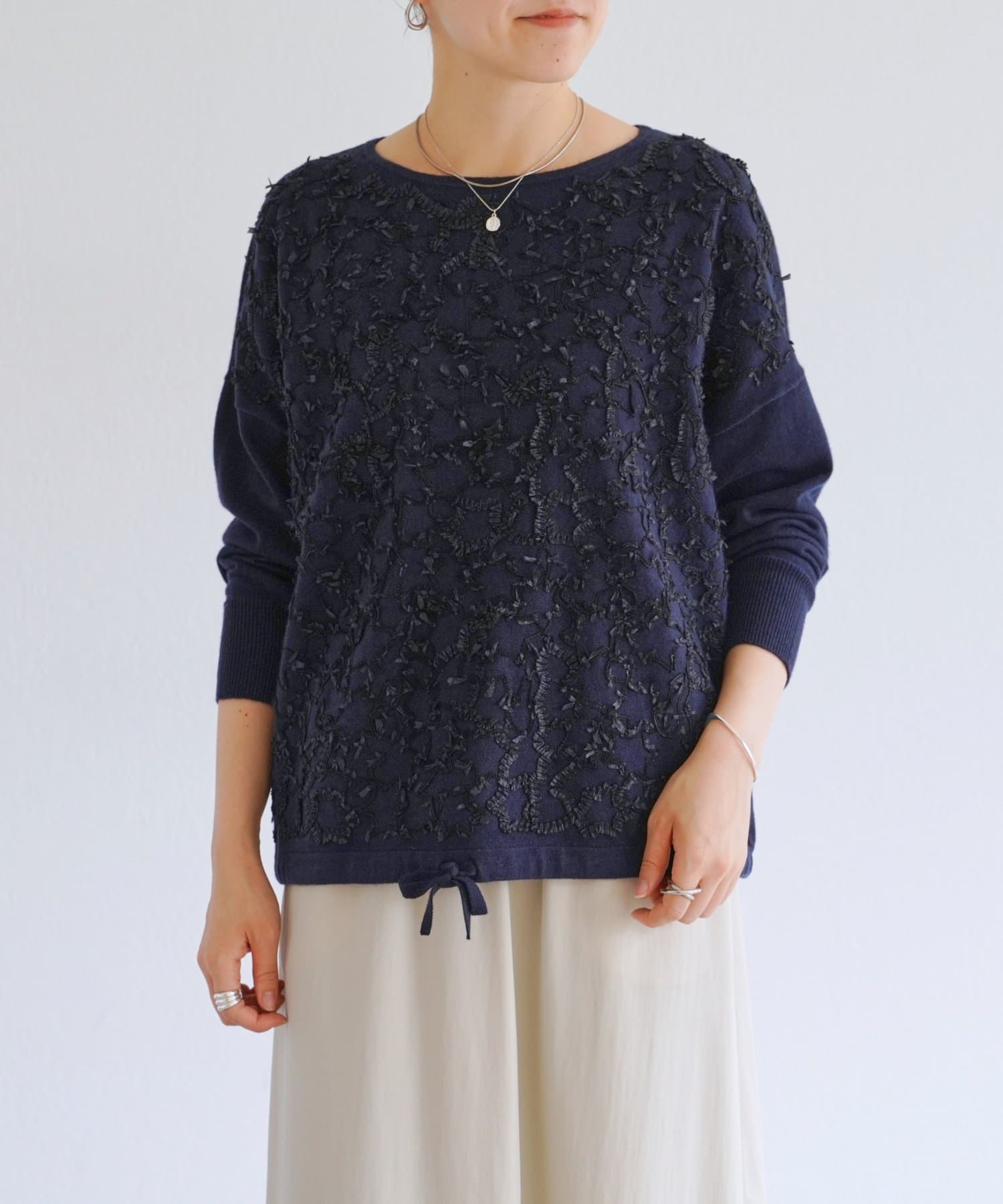 BEARDSLEY(ビアズリー) 《10/14(水)12:00新色・予約開始予定》星刺繍ニットプルオーバー