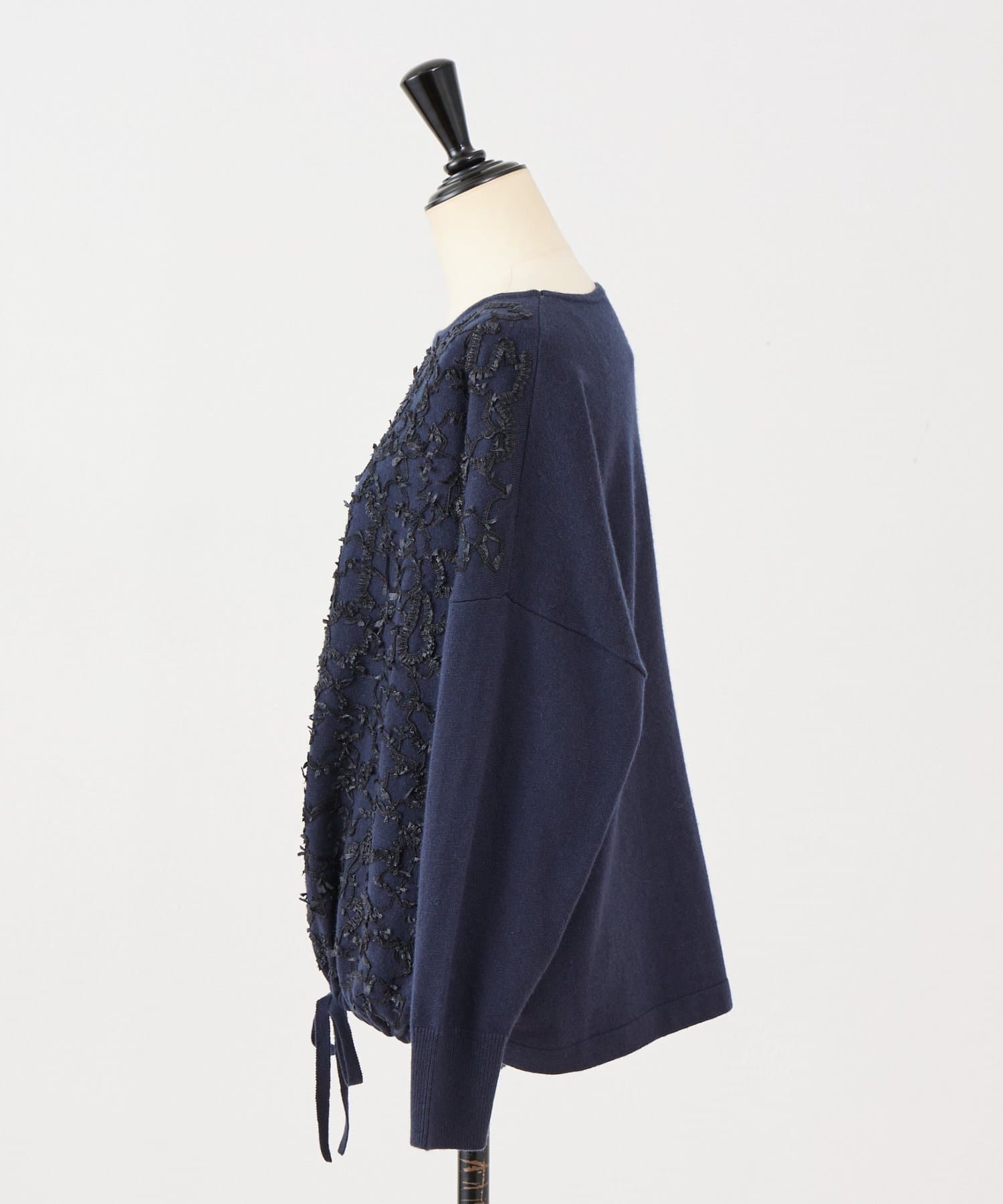 BEARDSLEY(ビアズリー) 《10/14(水)12:00新色・予約開始予定》星刺繍ニットプルオーバー