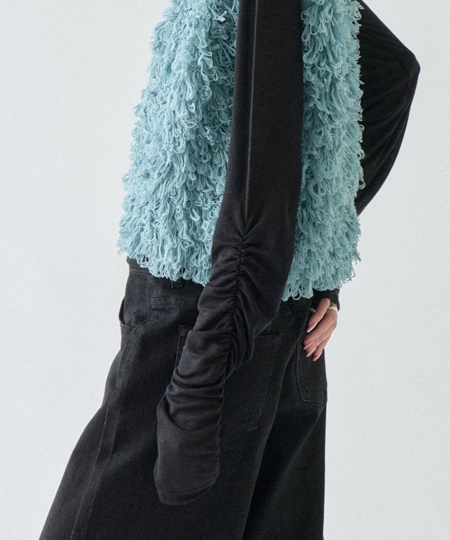 -goocy-(グーシー) 袖シャーリングトップス