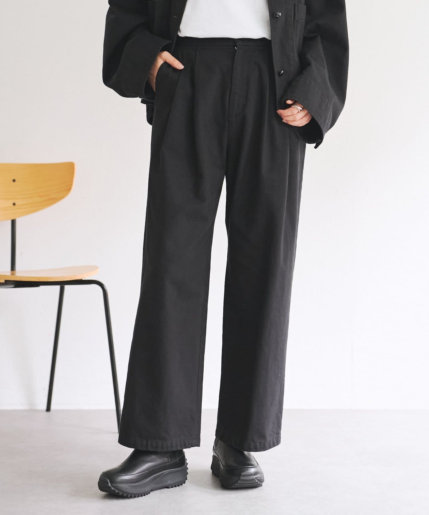 BEARDSLEY(ビアズリー) コットンタックパンツ