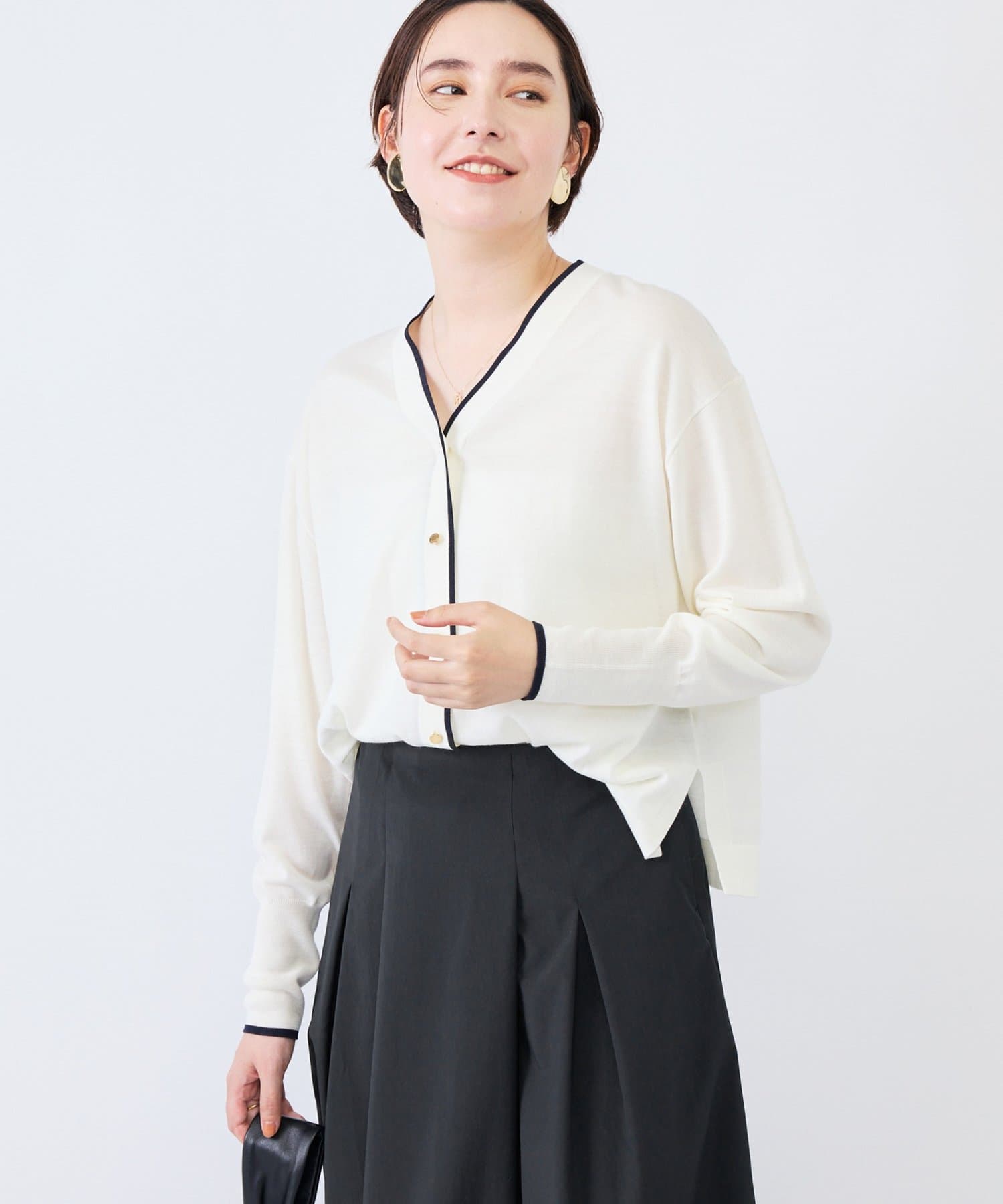 NOLLEY'S(ノーリーズ) 《手洗い可能》18GマレーゆったりVネックカーディガン