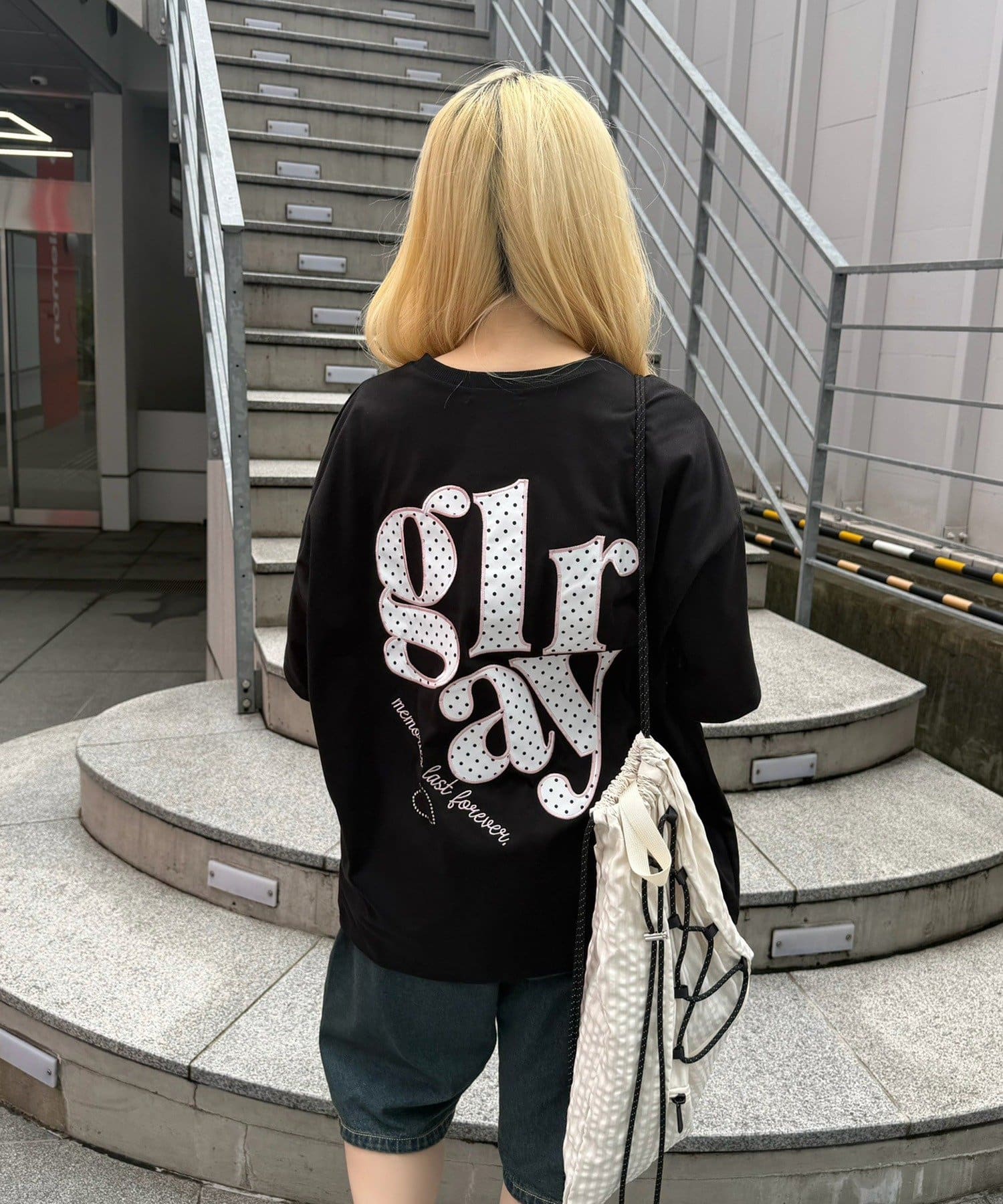 NICE CLAUP / OLIVE des OLIVE OUTLET(ナイスクラップ  / オリーブ デ オリーブ アウトレット) 【continuer】ドットロゴBigTee