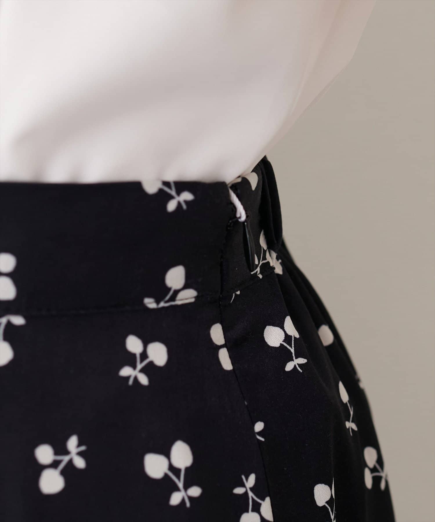 NICE CLAUP / OLIVE des OLIVE OUTLET(ナイスクラップ  / オリーブ デ オリーブ アウトレット) 【natural couture】フルーツ柄スカート