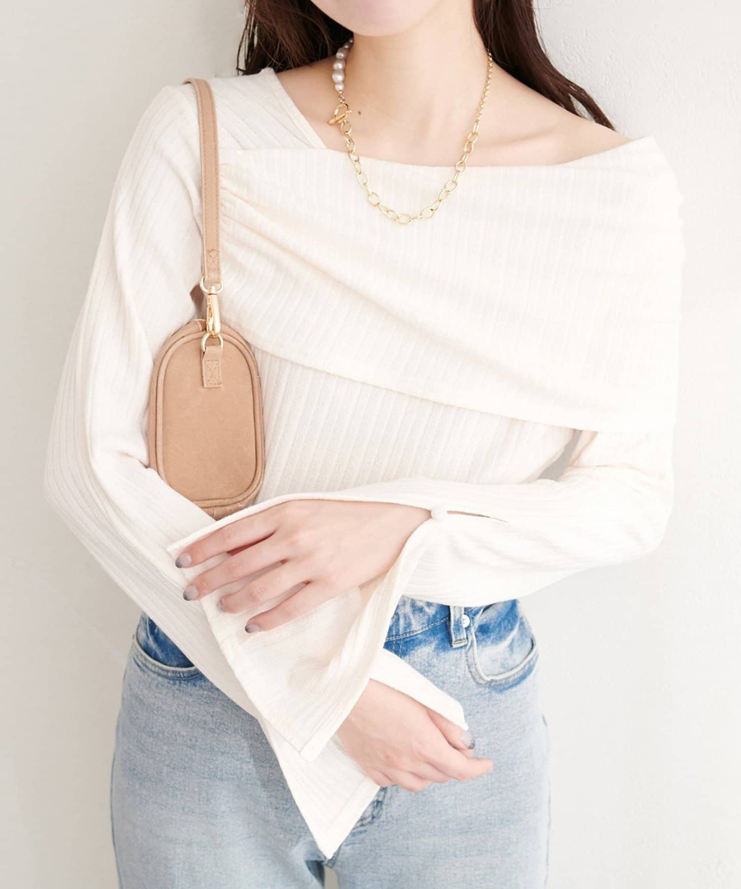 NICE CLAUP / OLIVE des OLIVE OUTLET(ナイスクラップ  / オリーブ デ オリーブ アウトレット) 【natural couture】ギャザーオフショルフレア袖T