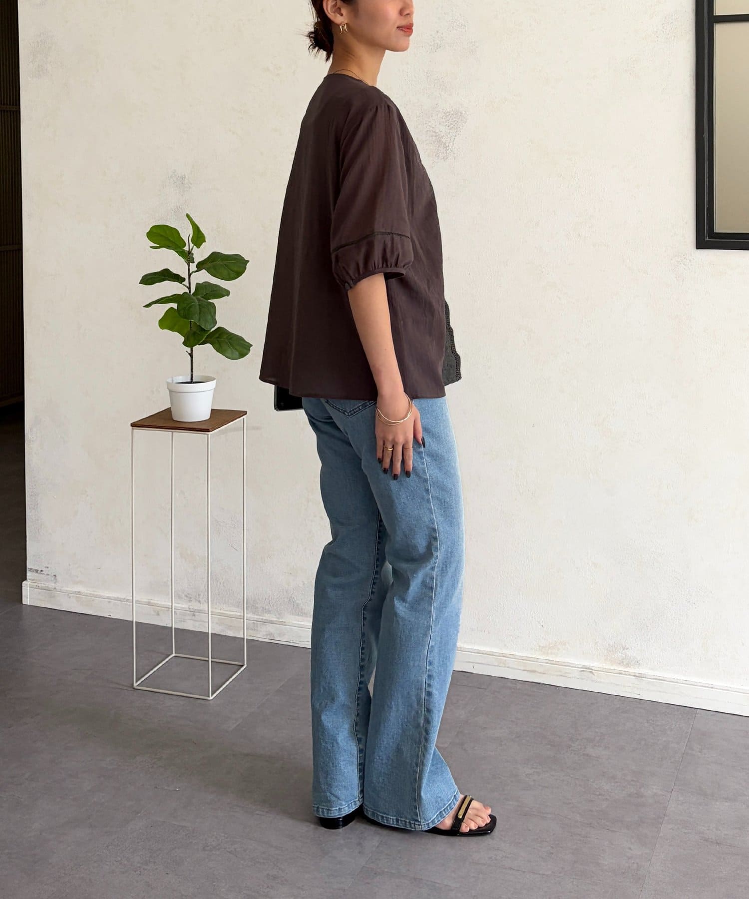 Chez toi(シェトワ) フロント刺繍レース5分袖ブラウス
