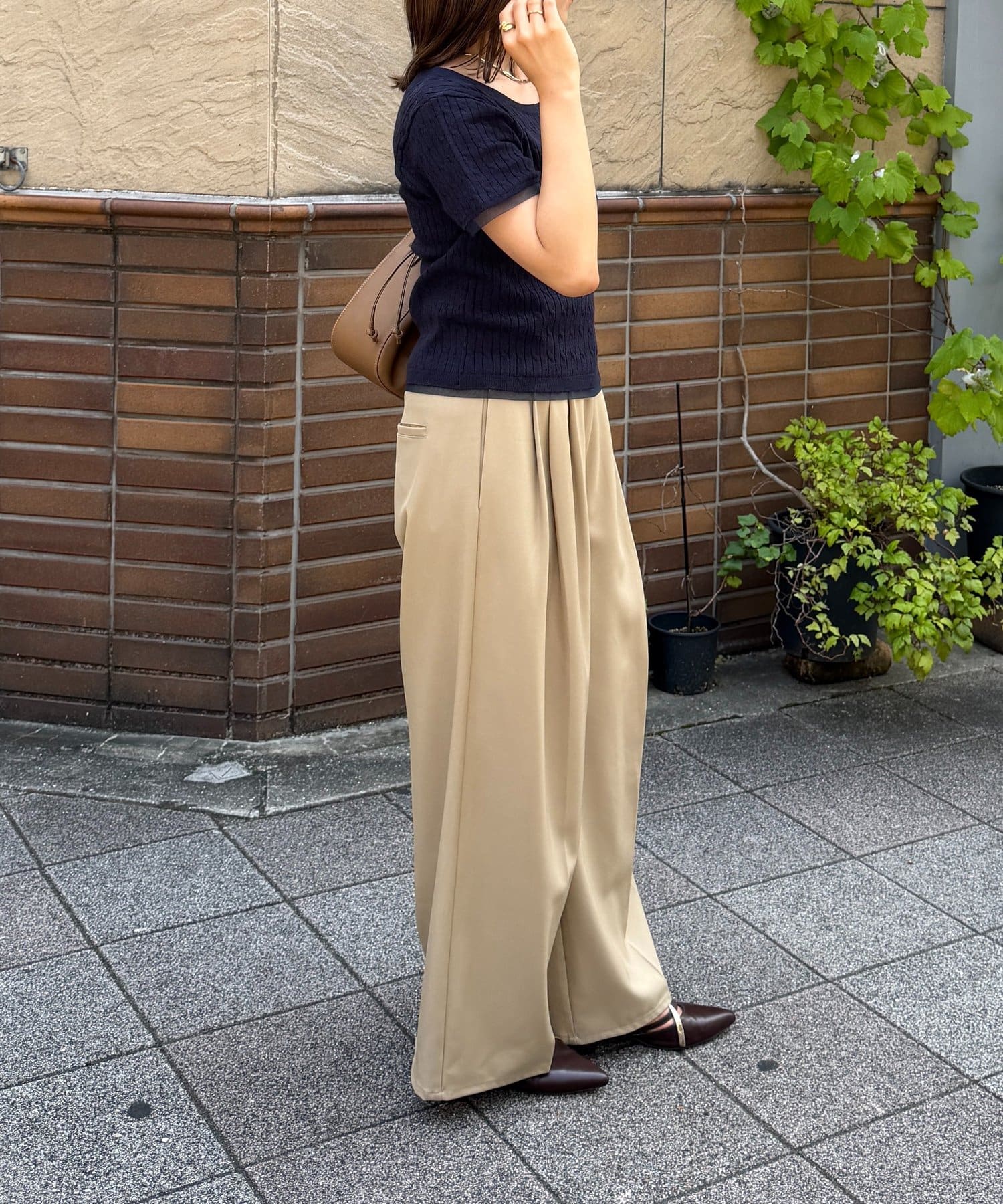 Thevon.(ゼヴォン) チャーム付きケーブルコンパクトニット