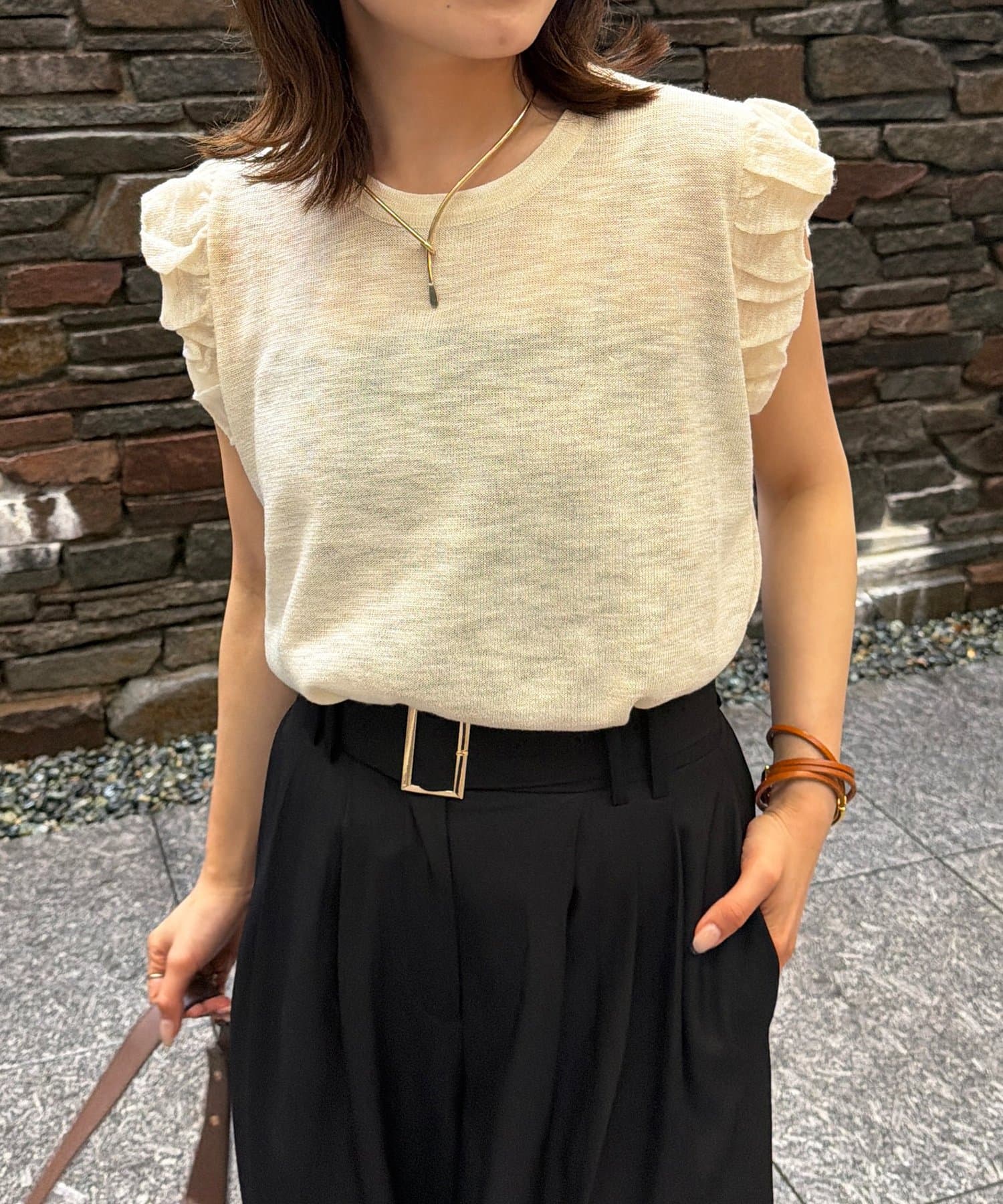 Thevon.(ゼヴォン) 袖フリルフレンチニット