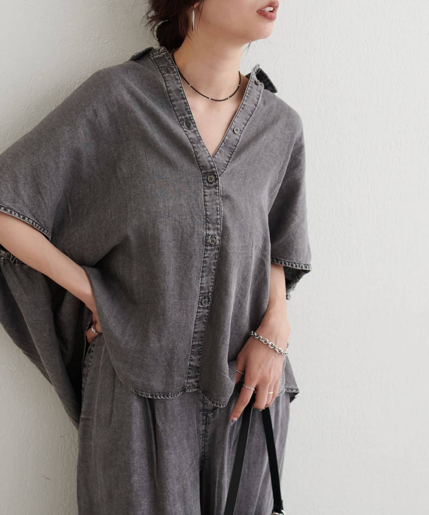 LARUTA(ラルータ) ドレープデニムシャツ