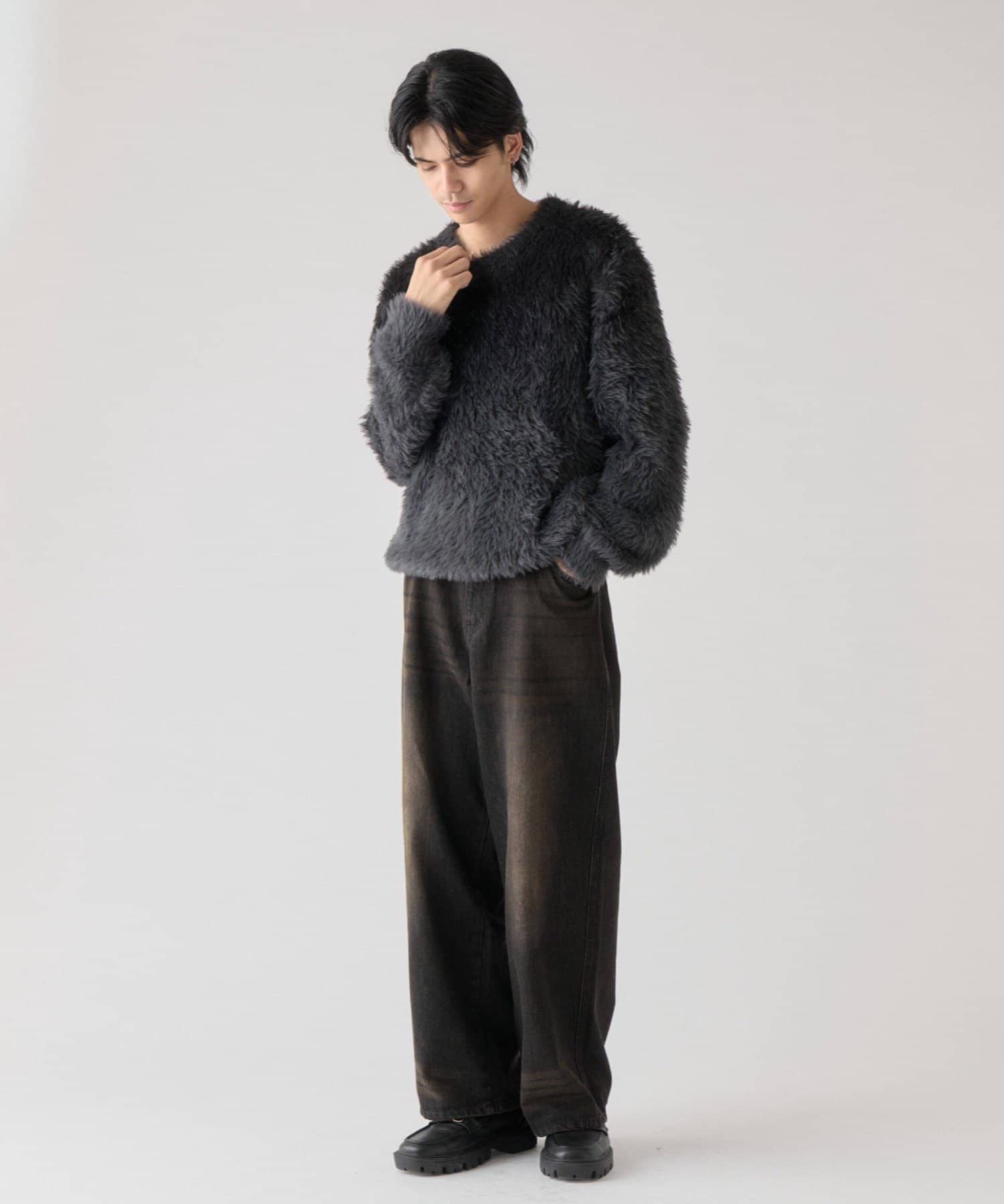 -goocy-(グーシー) フェザーヤーングラデーションニット