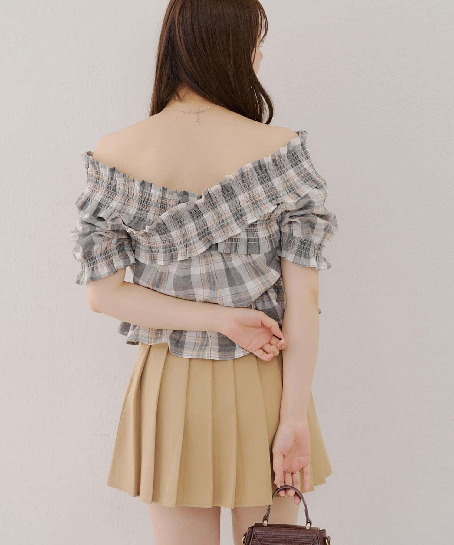 NICE CLAUP / OLIVE des OLIVE OUTLET(ナイスクラップ  / オリーブ デ オリーブ アウトレット) 【RMAF】クロスオフショルブラウス