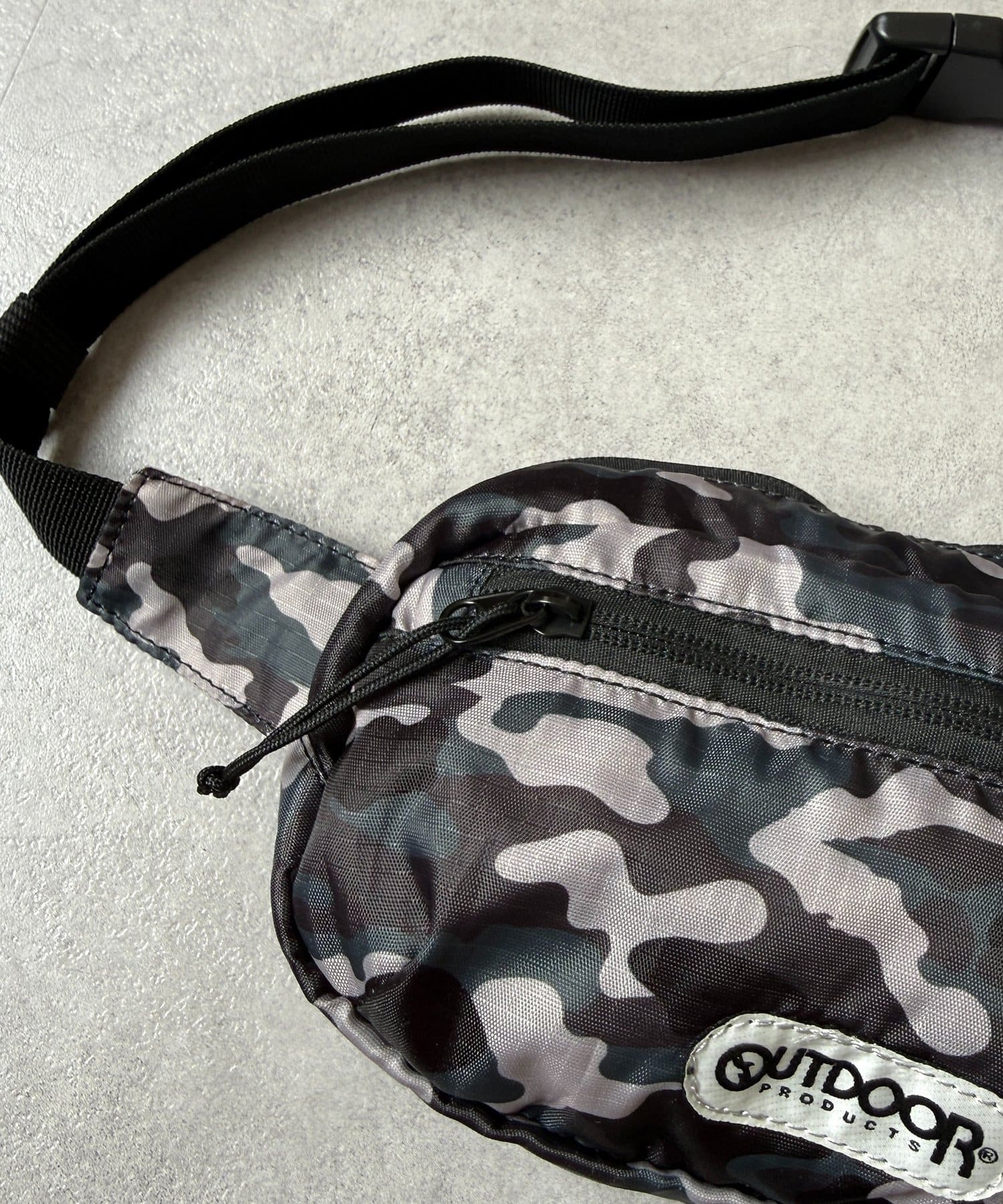 CPCM(シーピーシーエム) 【OUTDOOR PRODUCTS】カラーボディバッグ