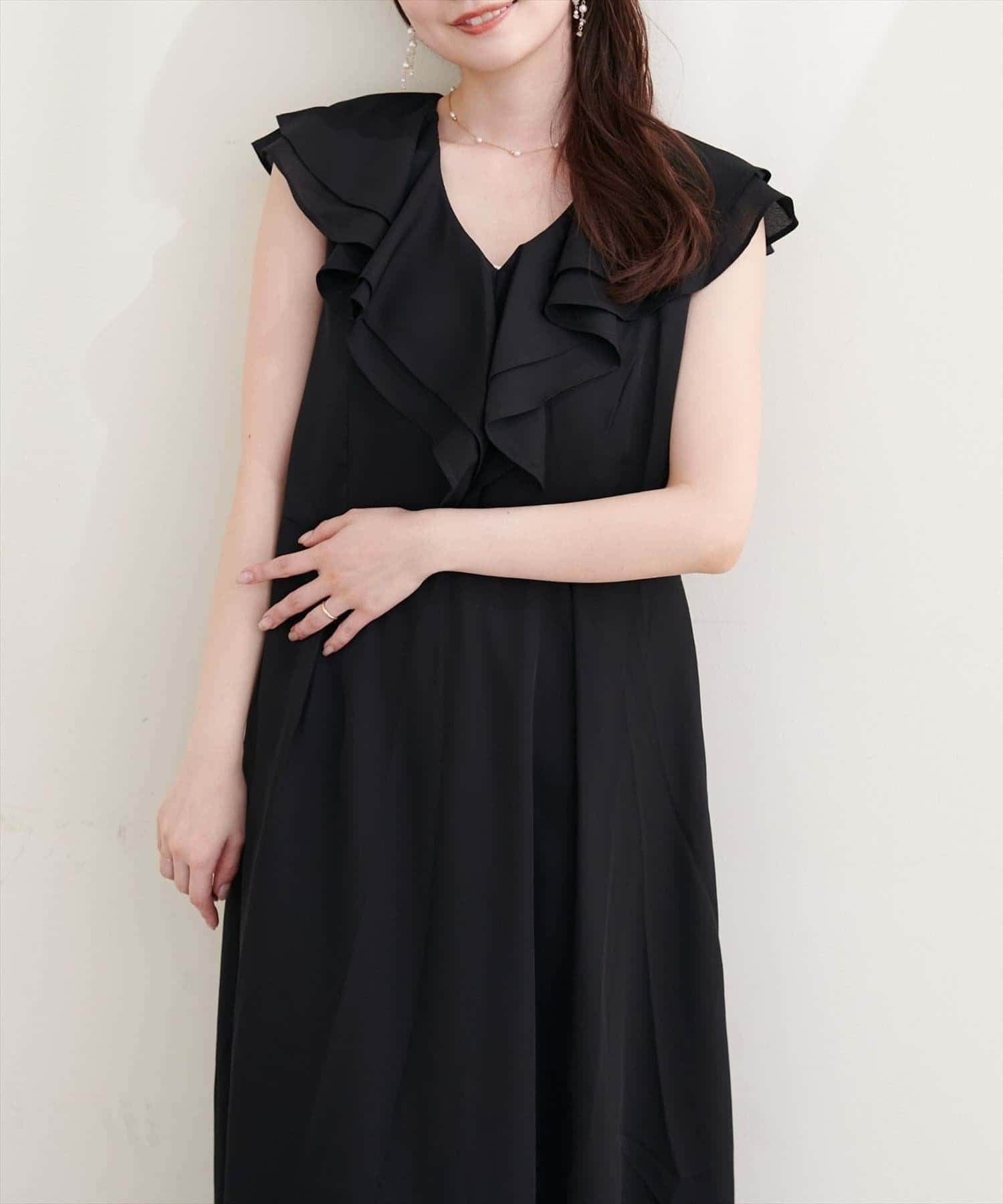 NICE CLAUP / OLIVE des OLIVE OUTLET(ナイスクラップ  / オリーブ デ オリーブ アウトレット) 【natural couture】フリルカラーノースリワンピース