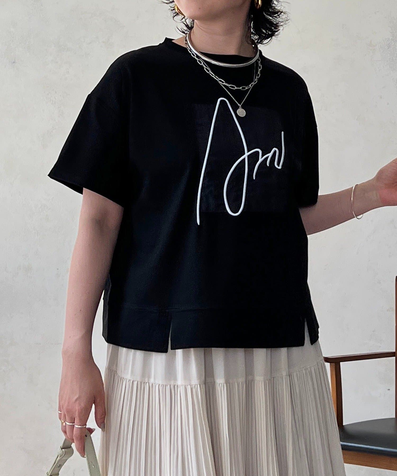 un dix cors(アンディコール) ART柄TEE