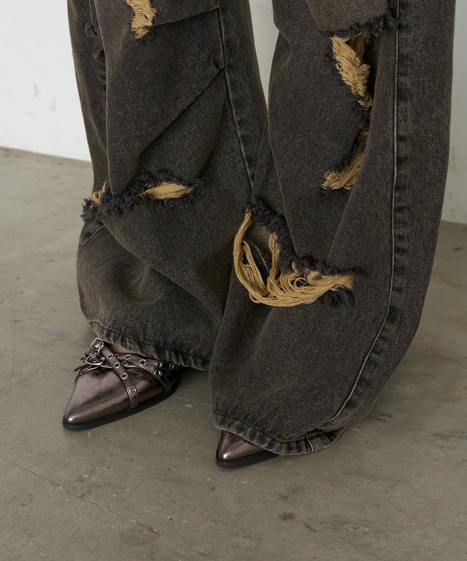 RAY CASSIN(レイカズン) 【S・Mサイズ展開】ダメージルーズデニムパンツ