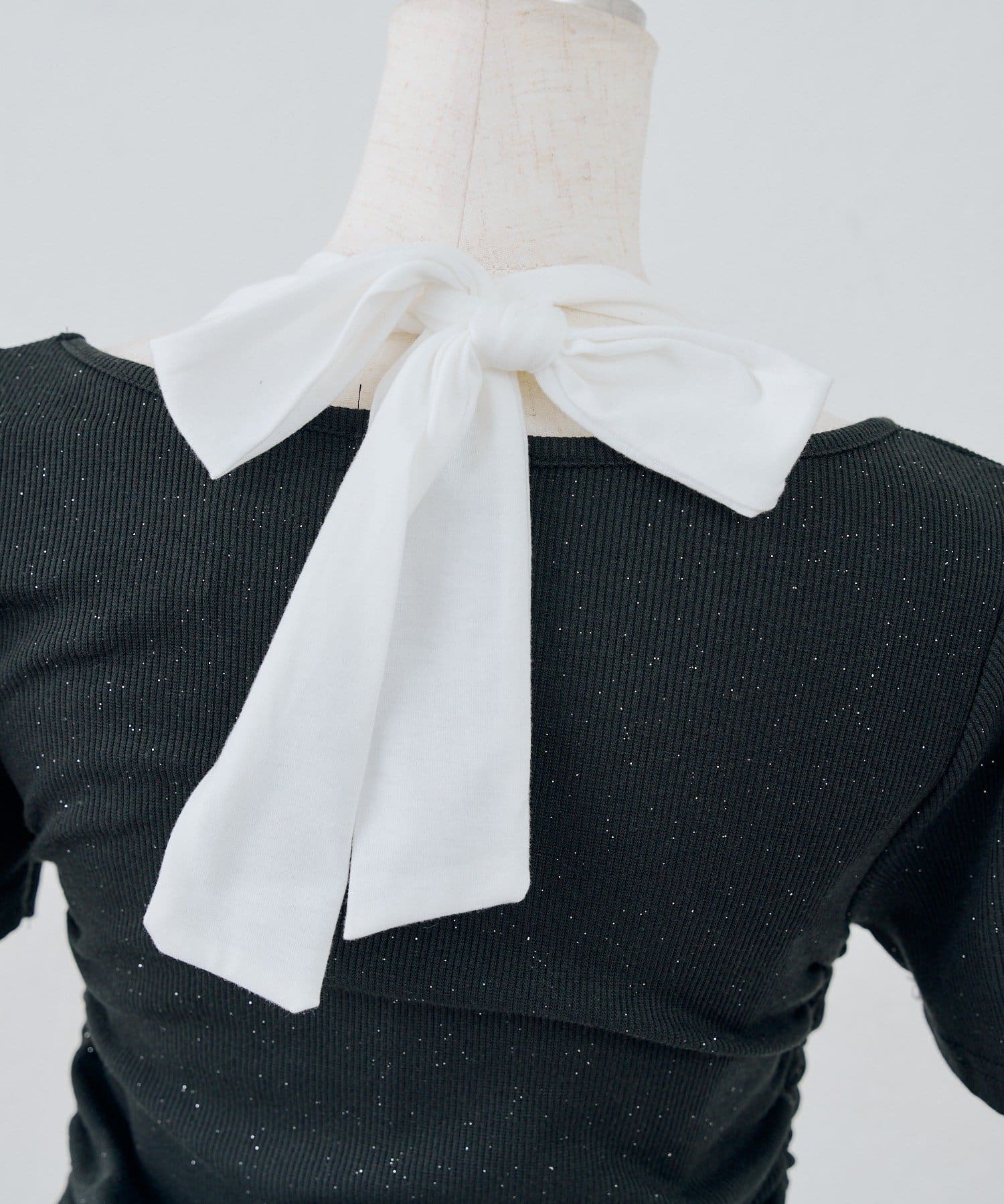 NICE CLAUP / OLIVE des OLIVE OUTLET(ナイスクラップ  / オリーブ デ オリーブ アウトレット) 【continuer】リボンホルター付テレコロゴトップス